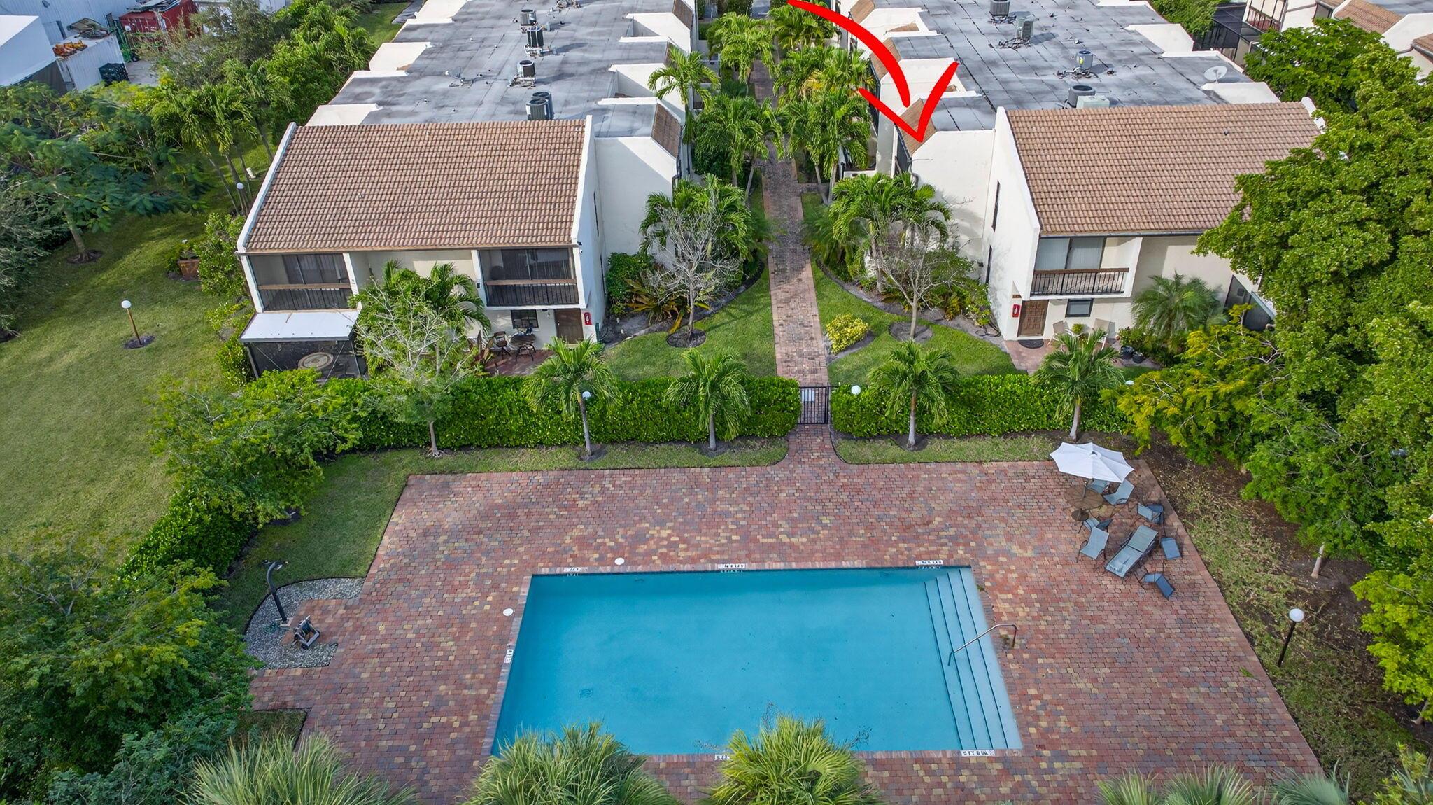 VIZCAYNA GARDENS - Residential