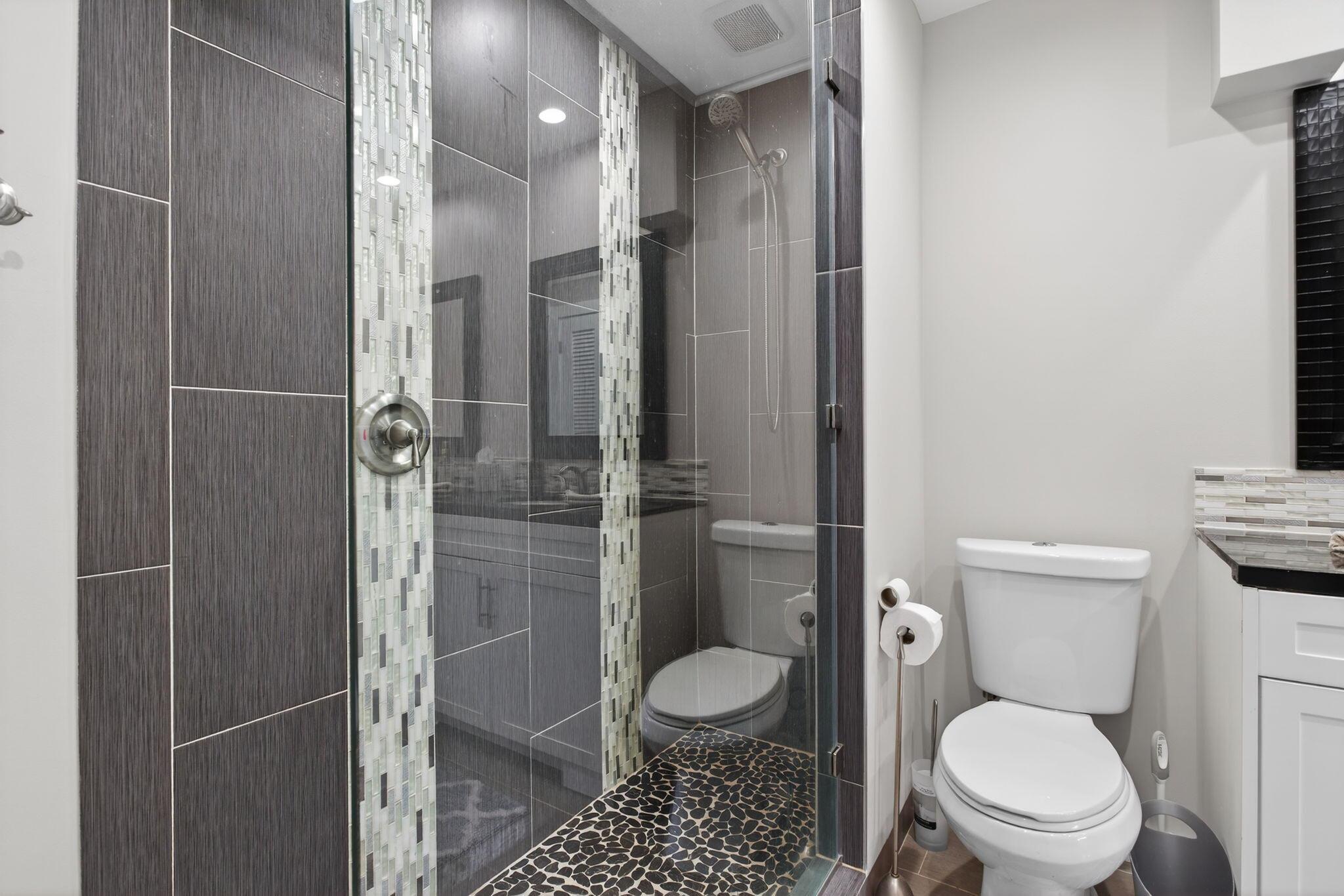 VIZCAYNA GARDENS - Residential