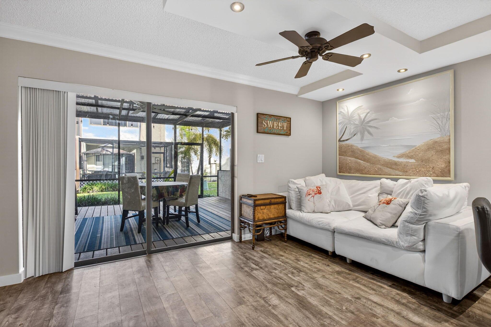 VIZCAYNA GARDENS - Residential