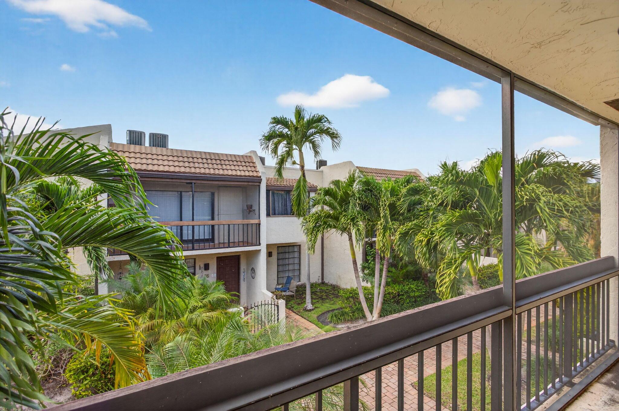 VIZCAYNA GARDENS - Residential