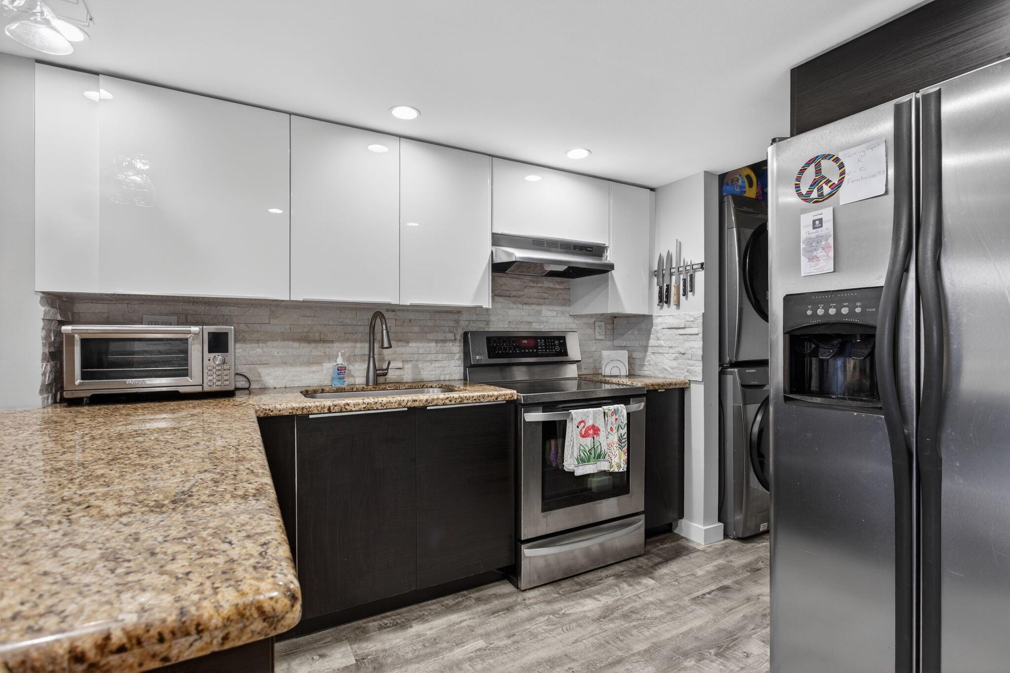 VIZCAYNA GARDENS - Residential