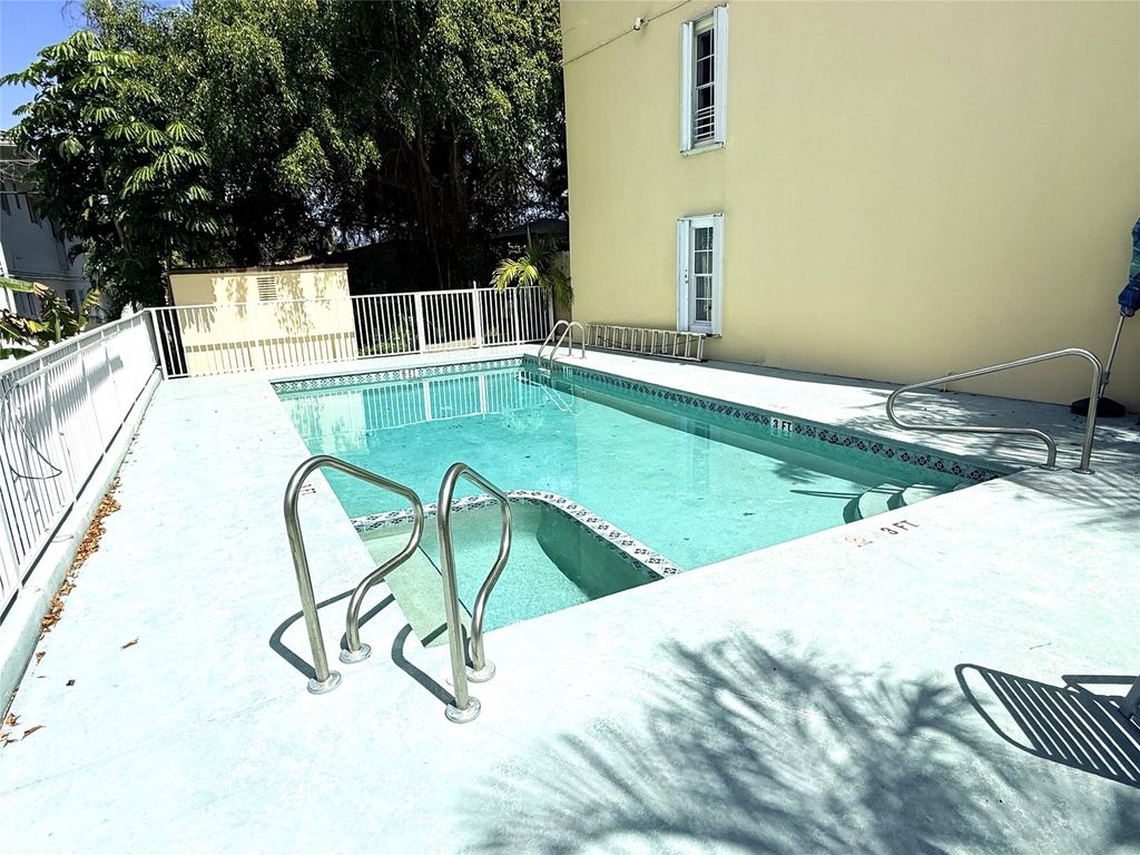Photo of 3213 NE 16th Street #112, Pompano Beach, FL 33062 (MLS # F10545396)