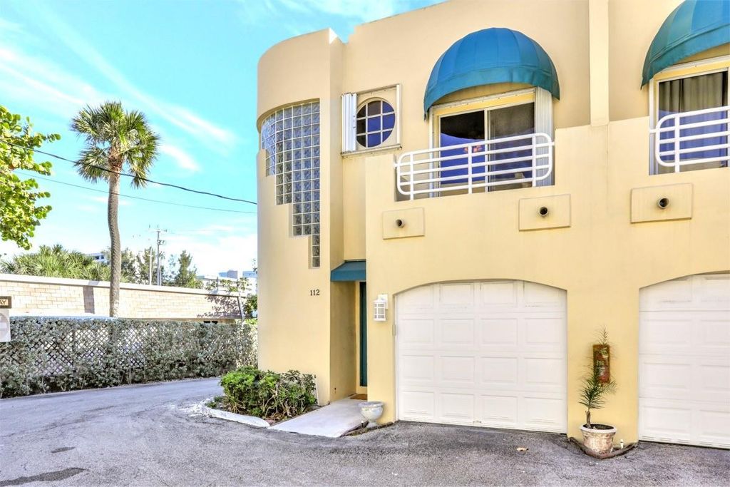 Photo of 3213 NE 16th Street #112, Pompano Beach, FL 33062 (MLS # F10545396)