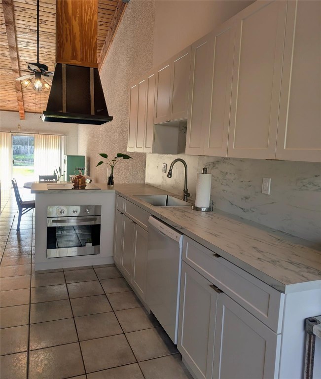 CEDARWOODS - Residential