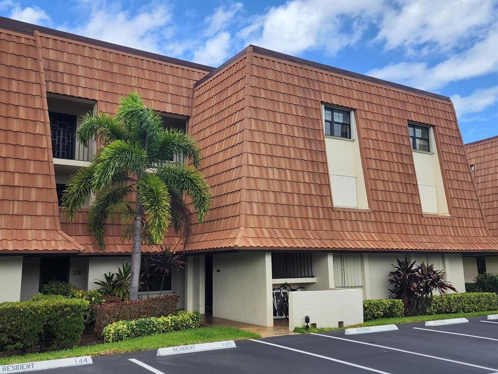 Photo of 3100 SE Pruitt Road #306, Port St Lucie, FL 34952 (MLS # R10881513)