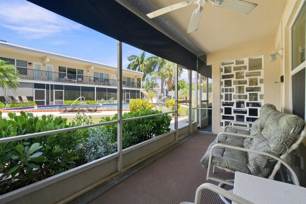 Photo of 1960 NE 1ST Street #B4, Deerfield Beach, FL 33441 (MLS # B26071205)