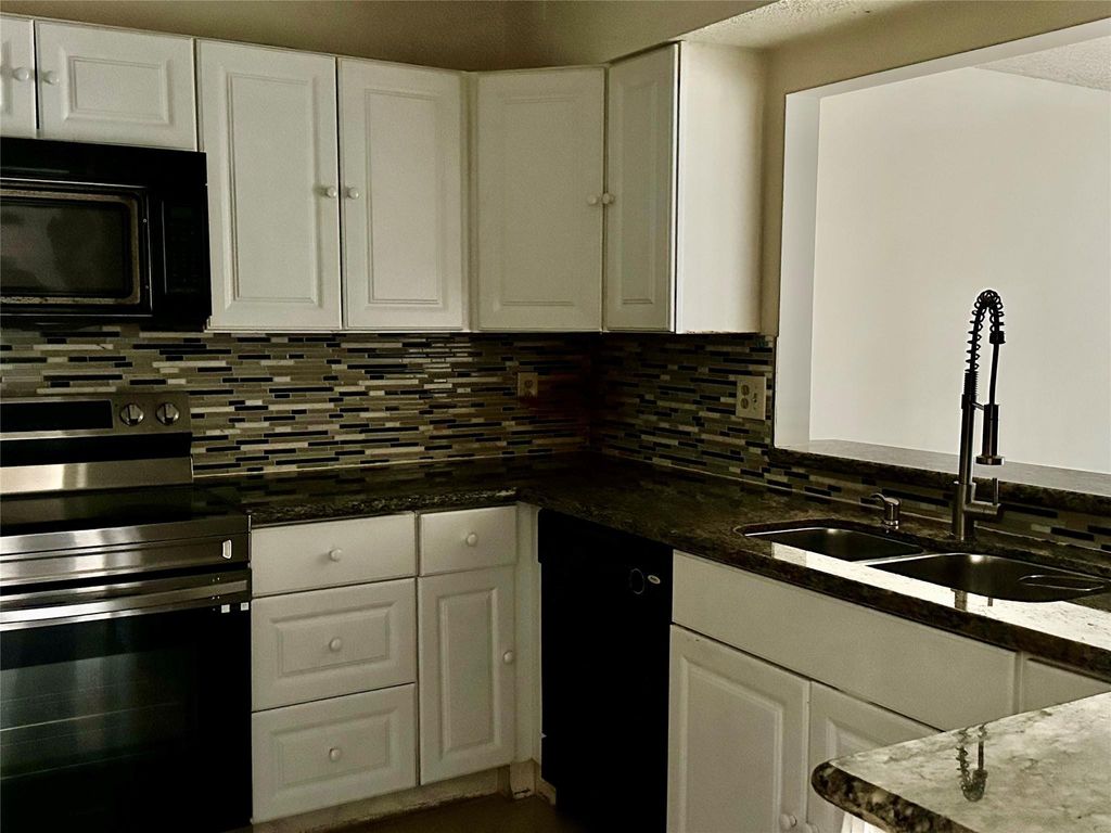 Photo of 22415 SW 61st Way #202, Boca Raton, FL 33428 (MLS # B26032771)