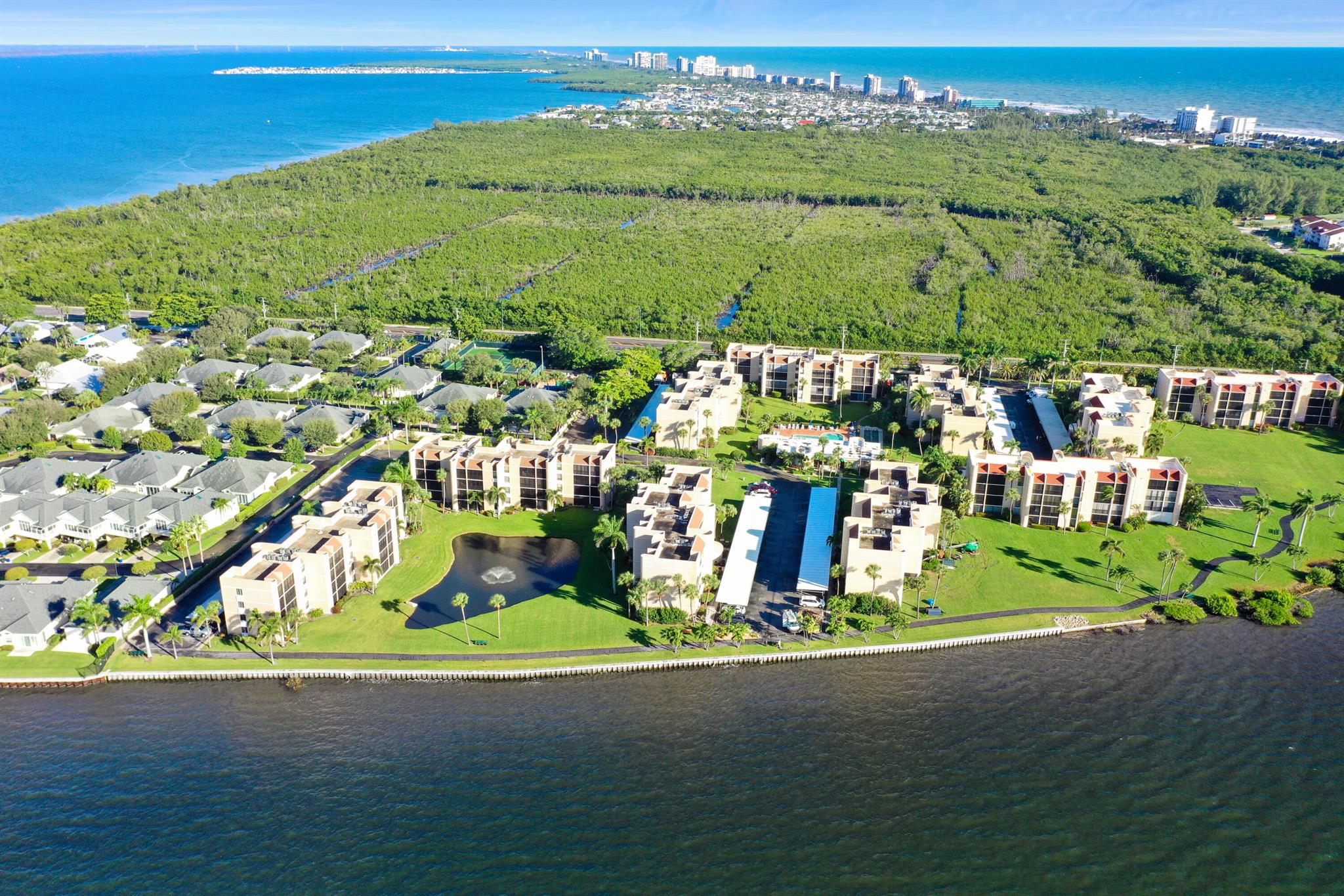 FAIRWINDS COVE CONDOMINIU - Residential