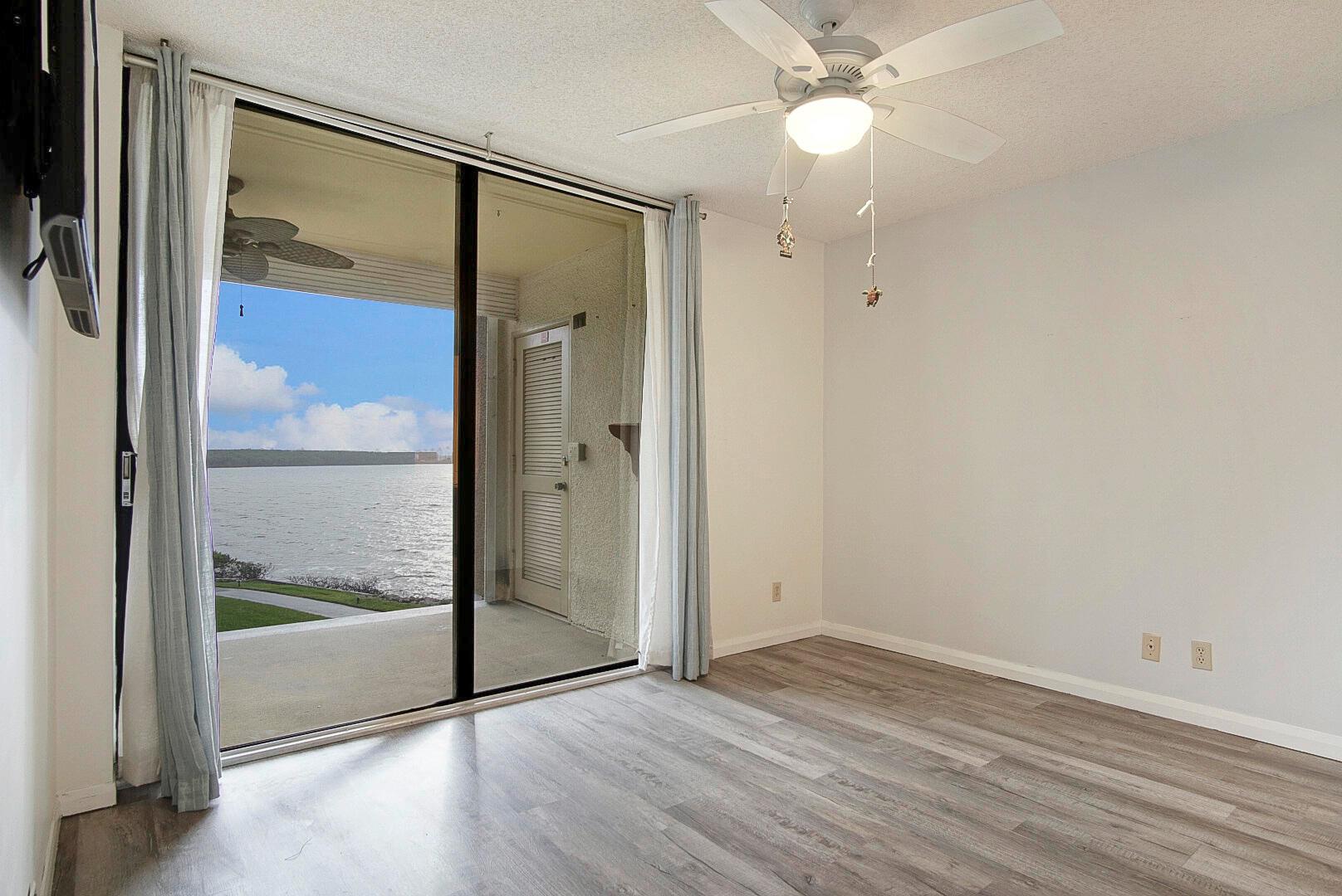 FAIRWINDS COVE CONDOMINIU - Residential