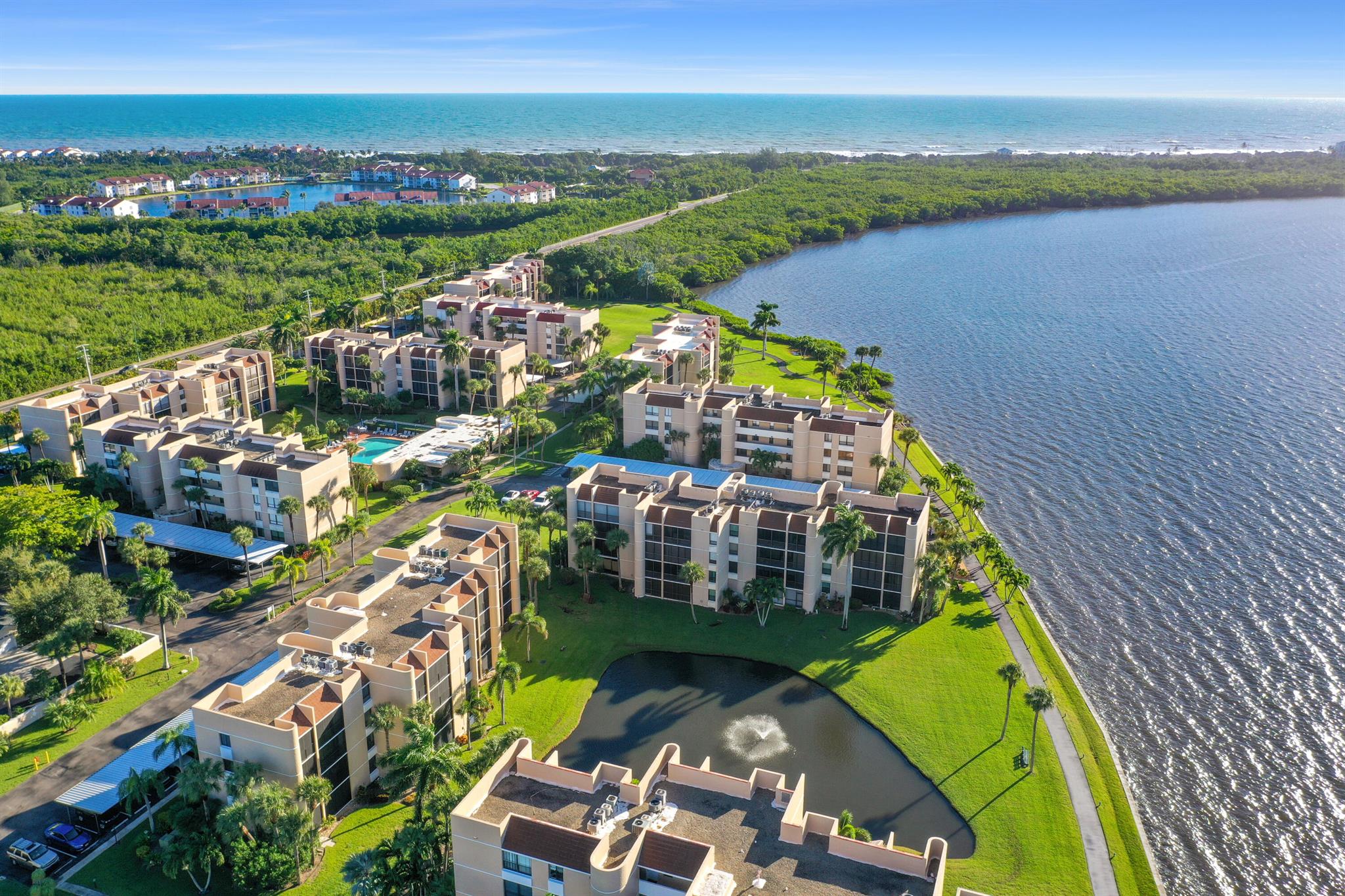 FAIRWINDS COVE CONDOMINIU - Residential