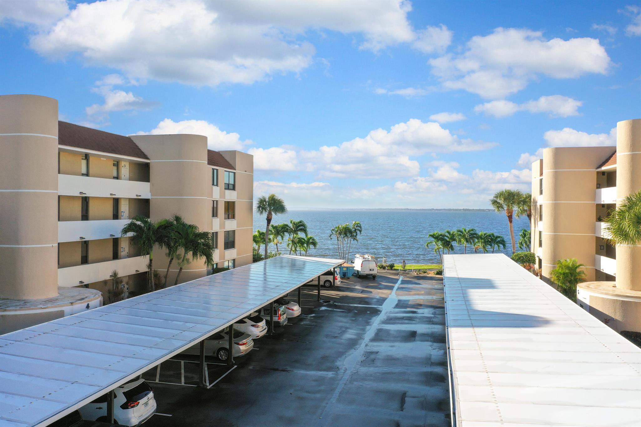 FAIRWINDS COVE CONDOMINIU - Residential