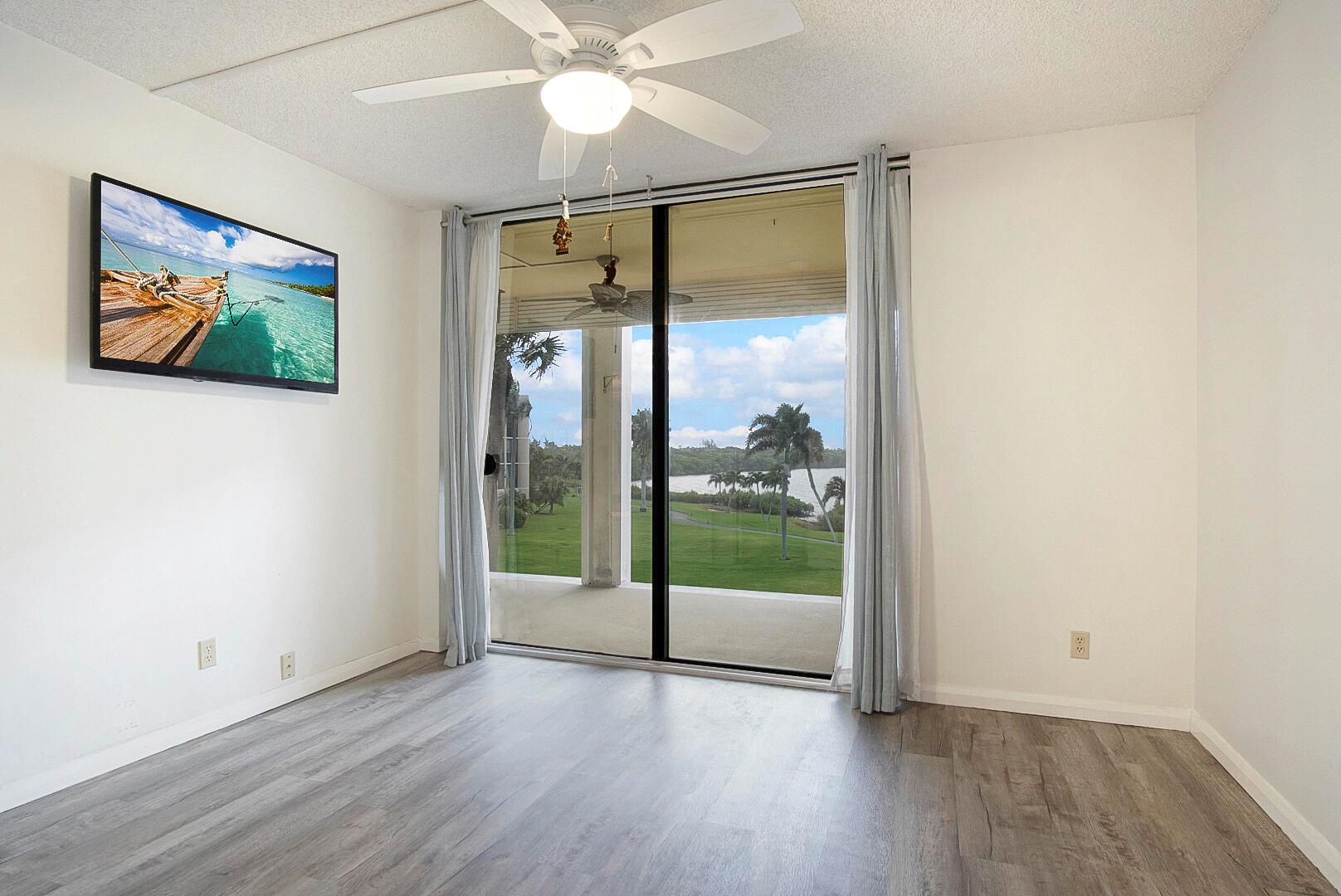 FAIRWINDS COVE CONDOMINIU - Residential