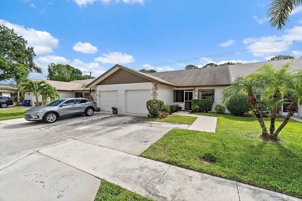 Photo of 171 Bent Arrow Drive, Jupiter, FL 33458 (MLS # B26017389)