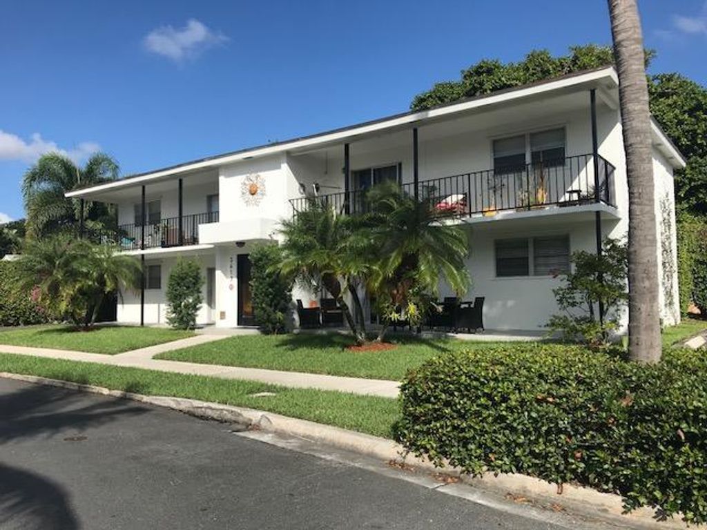 Photo of 3613 Washington 4 Road #1, West Palm Beach, FL 33405 (MLS # R10693701)
