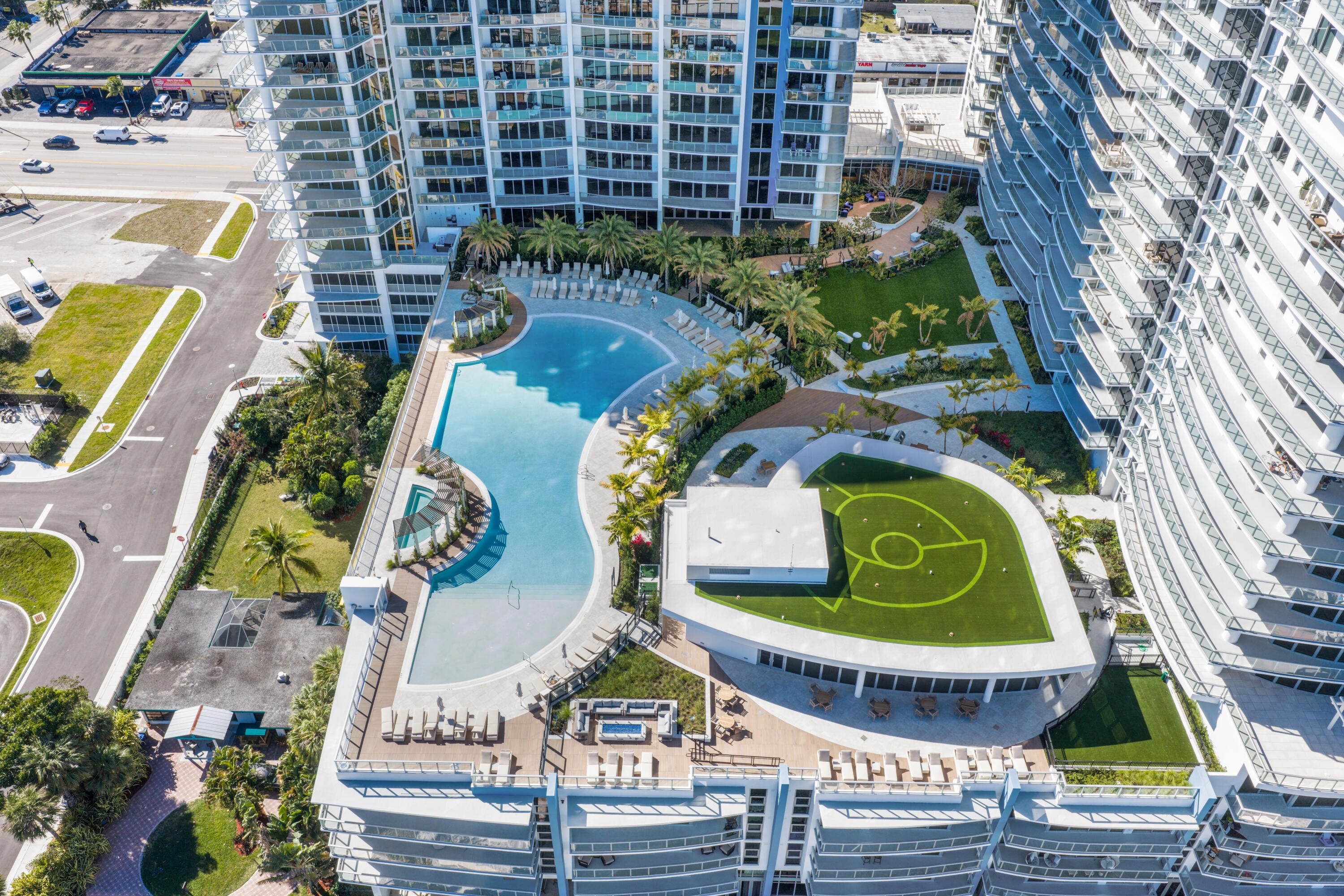 220 Lake Shore Drive 503