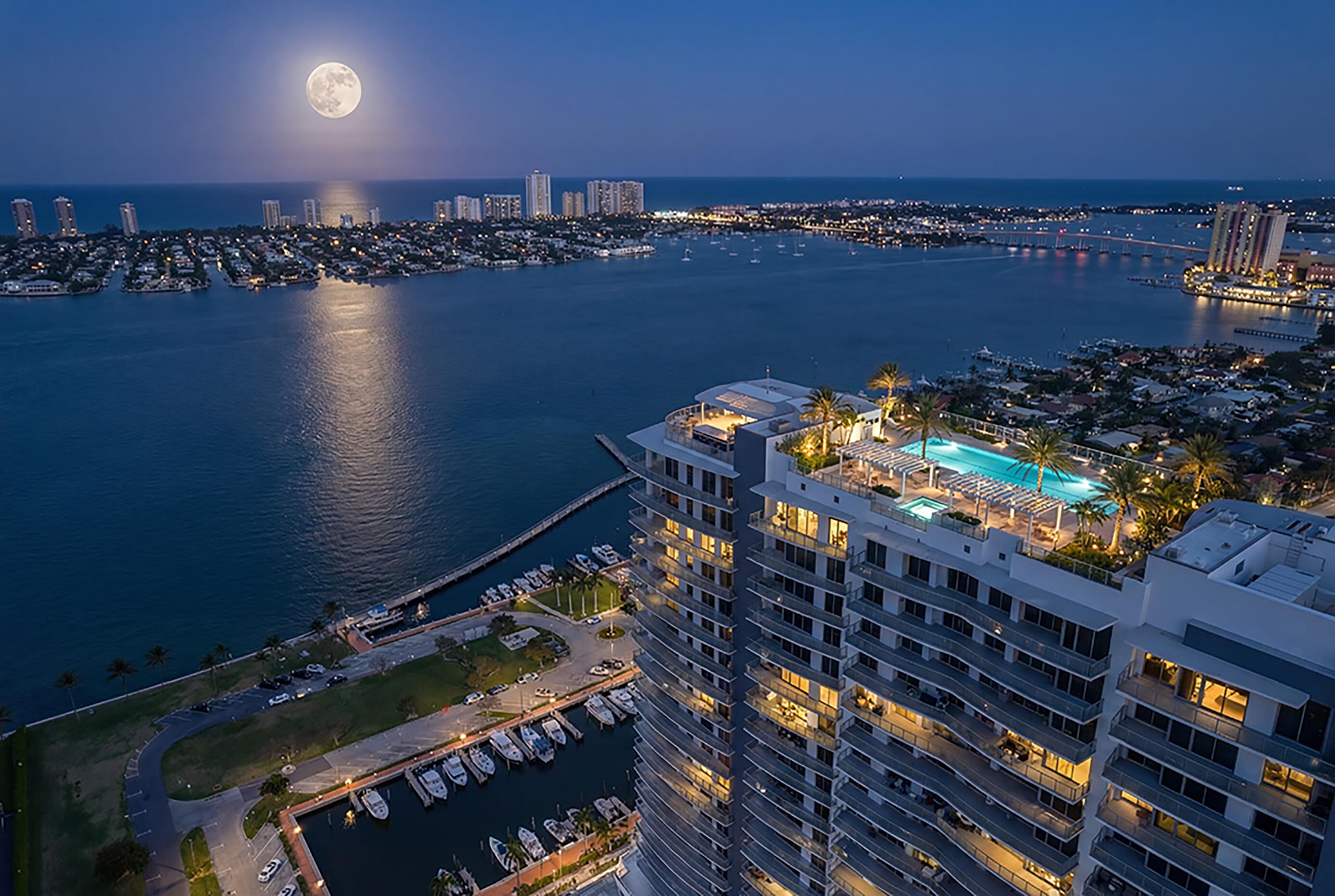 220 Lake Shore Drive 1011