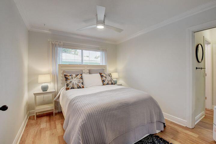 PALM SQUARE - Residential Lease