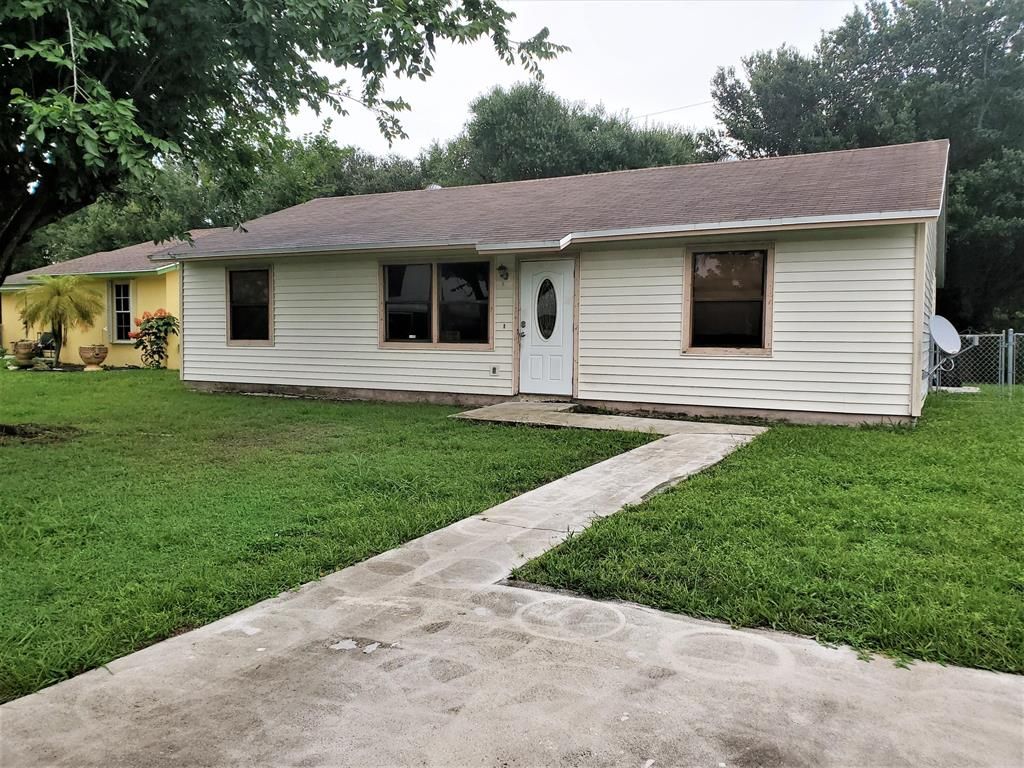 Photo of 17460 Thrush Drive, Jupiter, FL 33458 (MLS # R10725163)