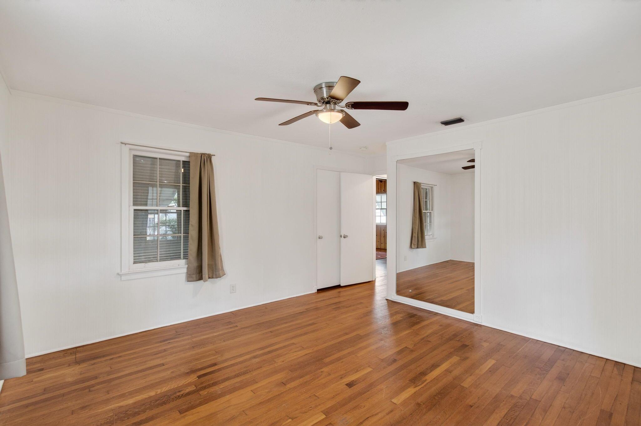 LAKE WORTH TOWN OF - Residential