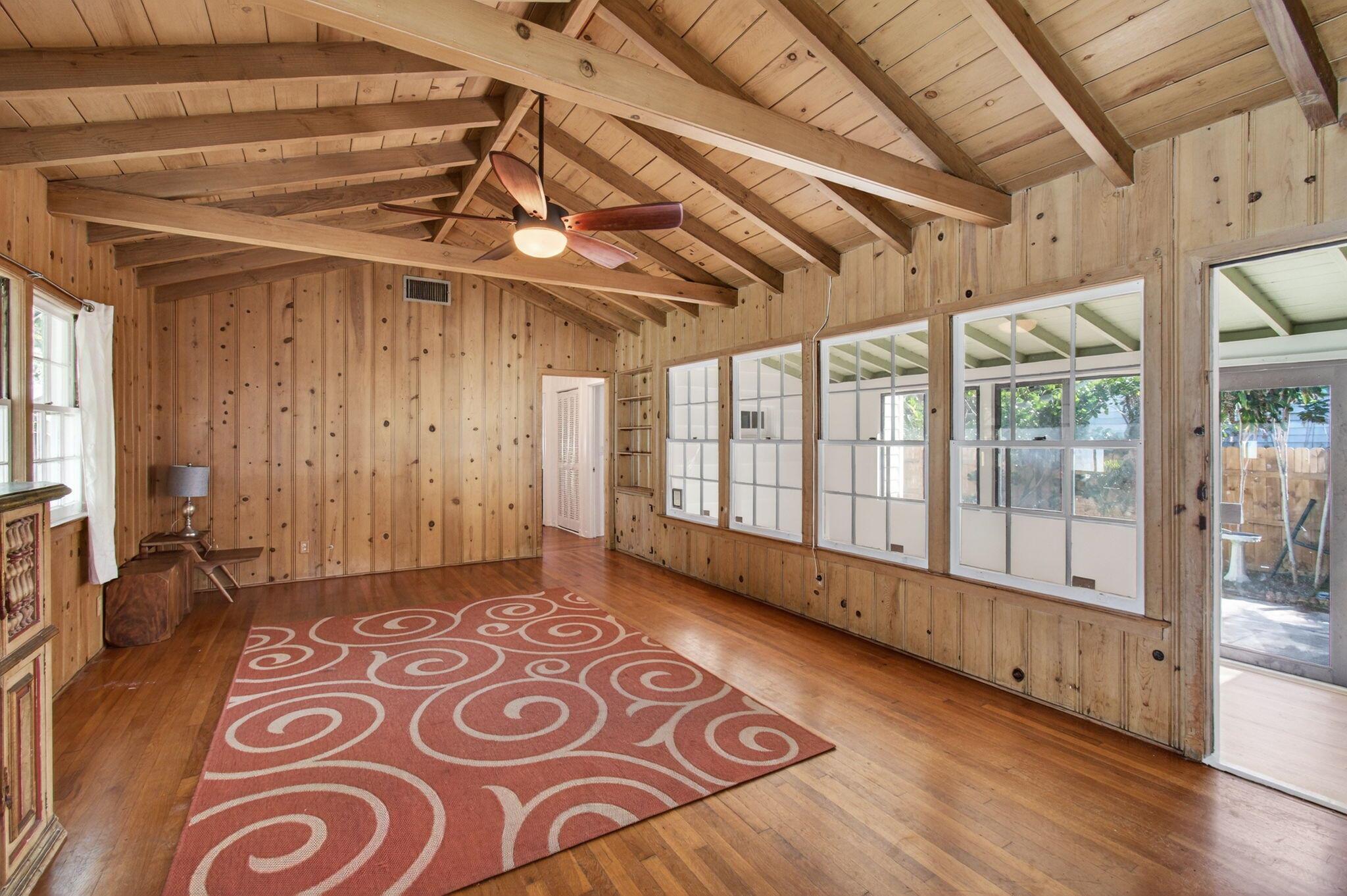 LAKE WORTH TOWN OF - Residential