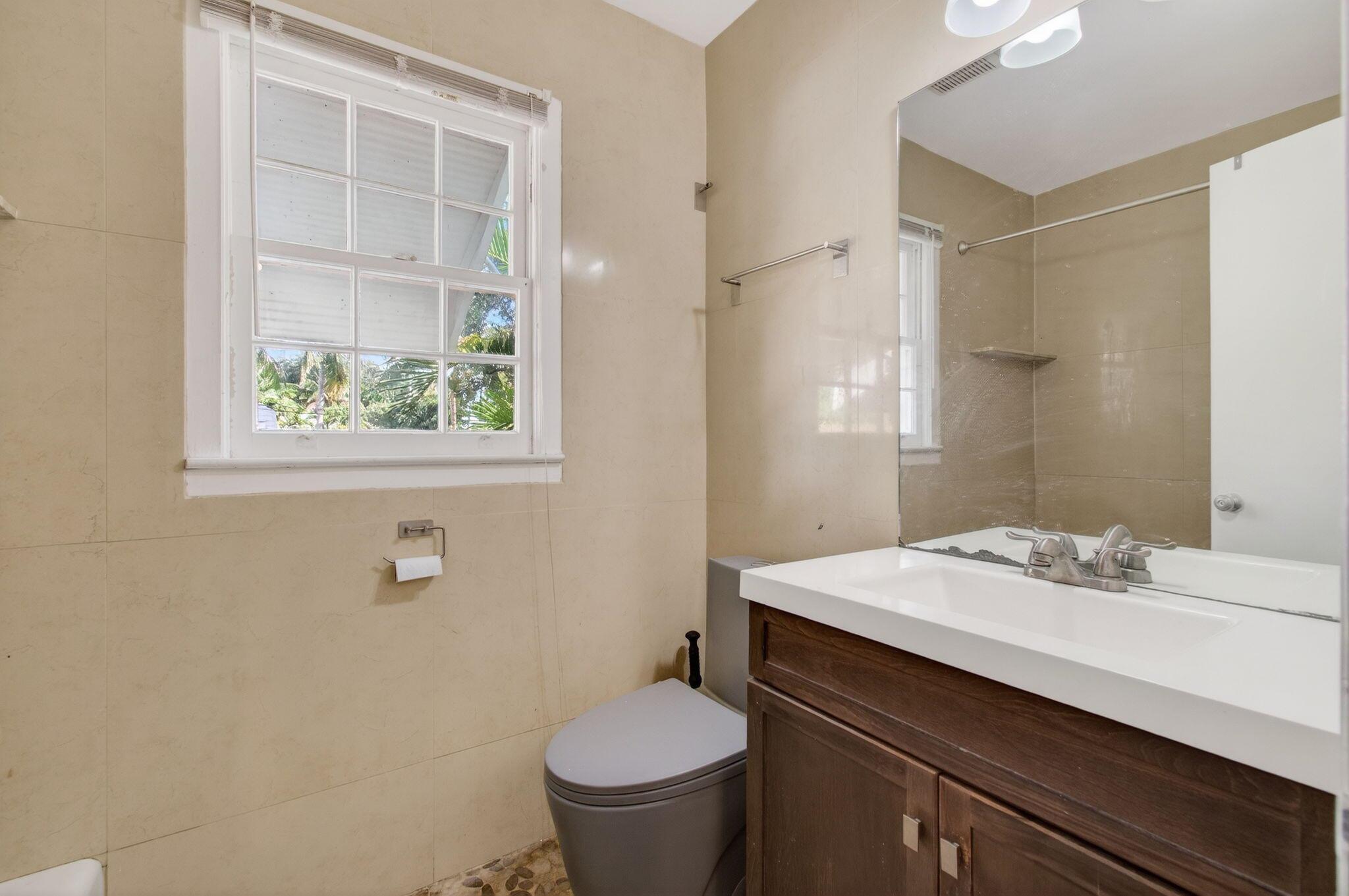 LAKE WORTH TOWN OF - Residential