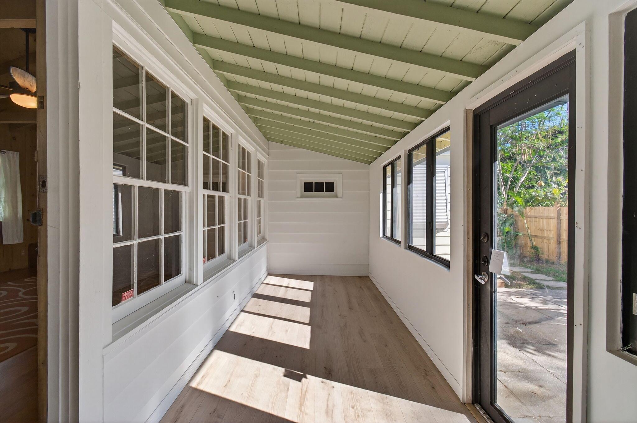 LAKE WORTH TOWN OF - Residential