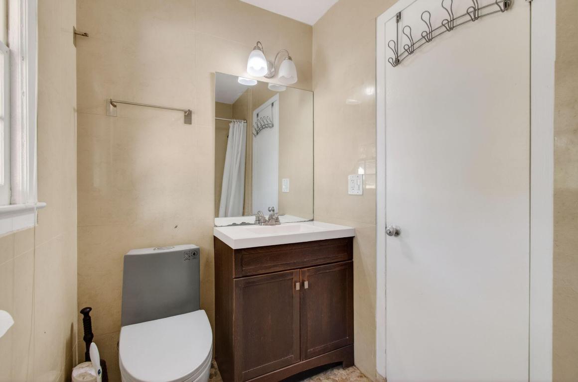 LAKE WORTH TOWN OF - Residential