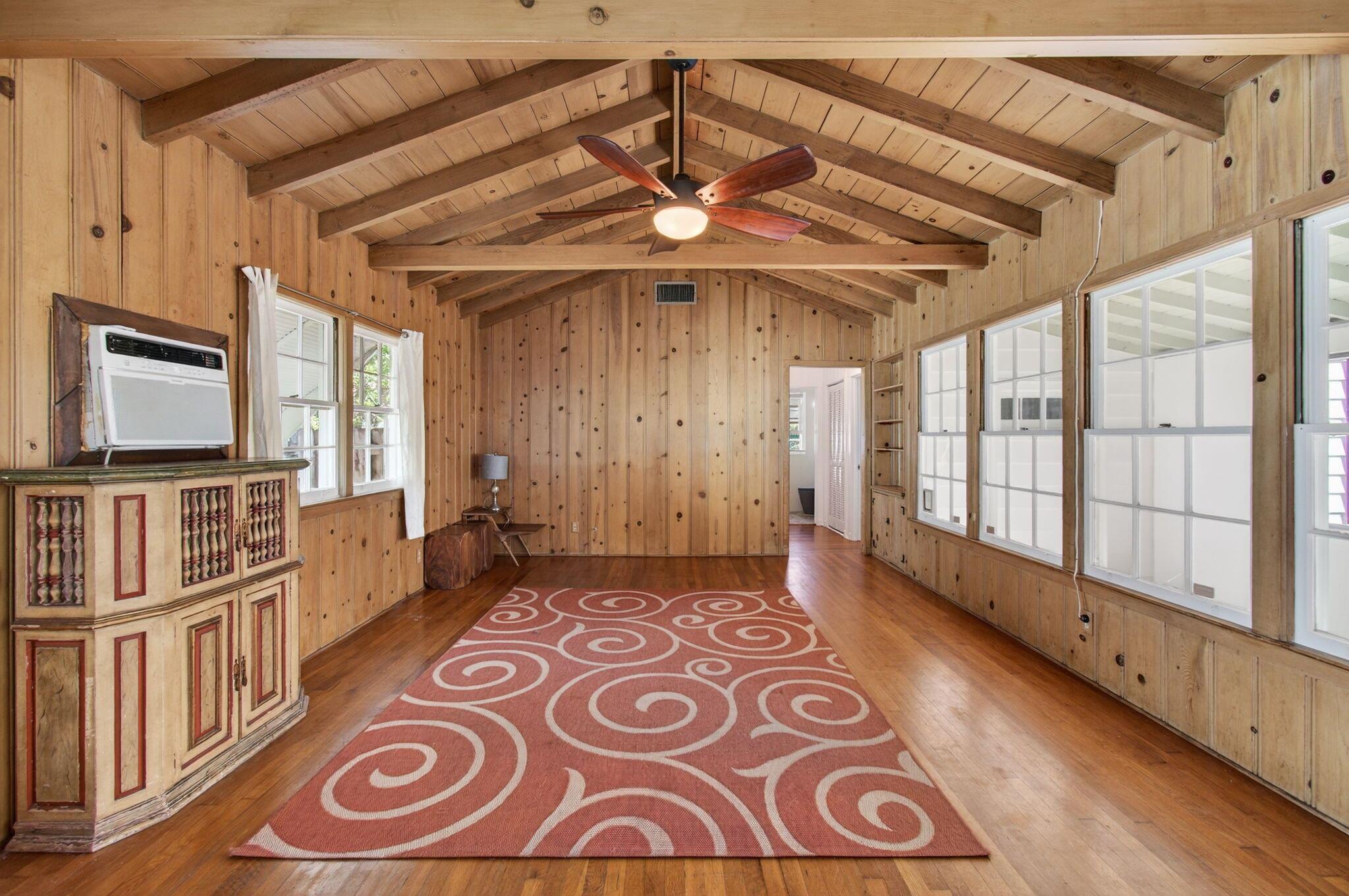 LAKE WORTH TOWN OF - Residential