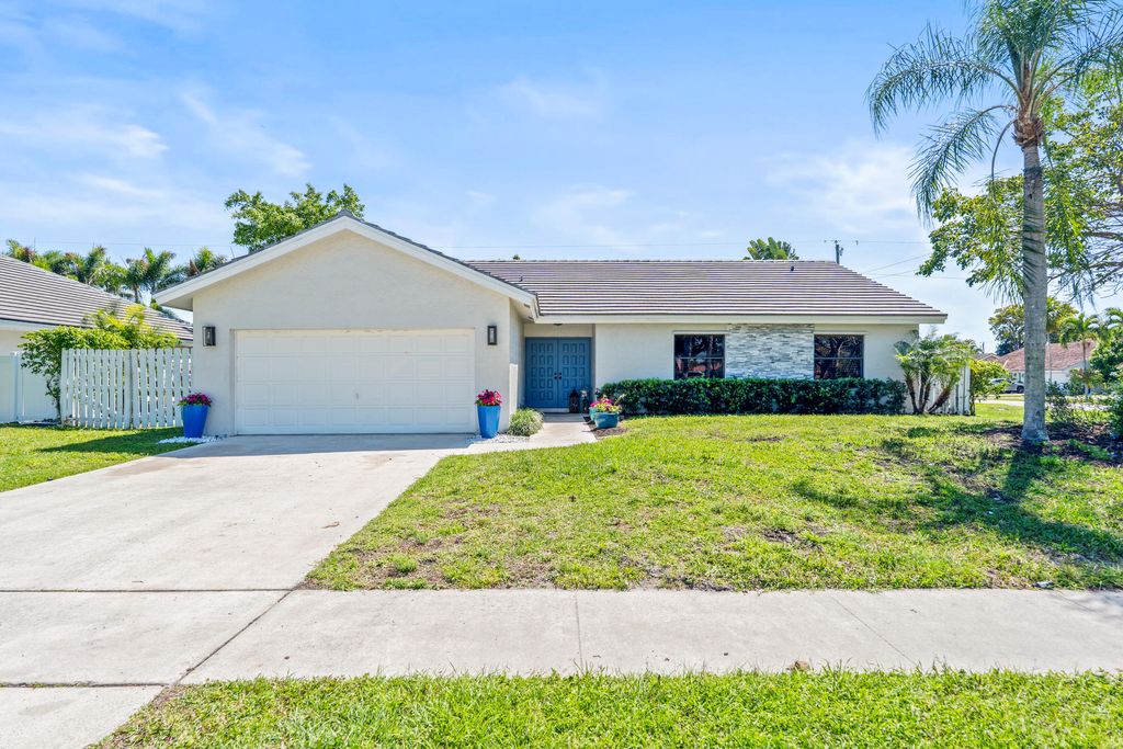 Photo of 454 Prairie Rose Lane, Boca Raton, FL 33487 (MLS # B26007338)