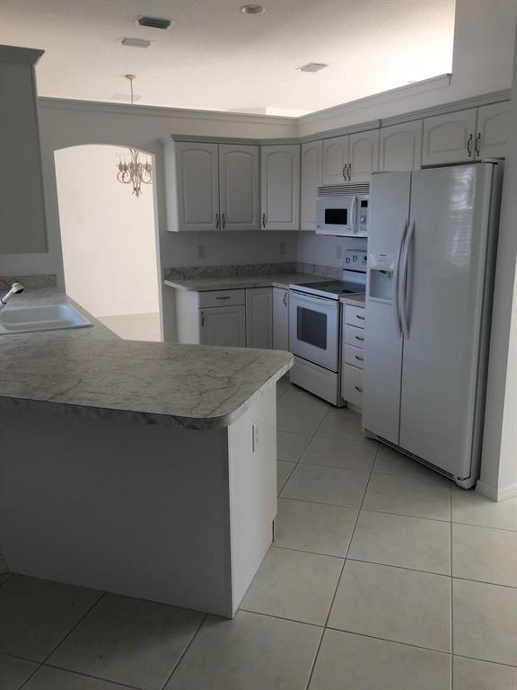 PORT ST LUCIE SECTION 35 - Residential Lease