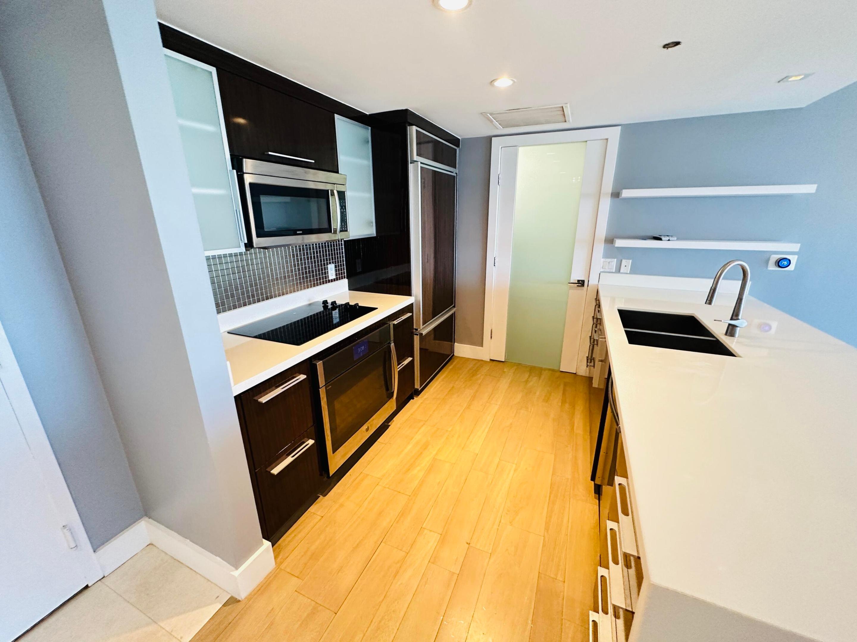 50 Biscayne Boulevard 2108