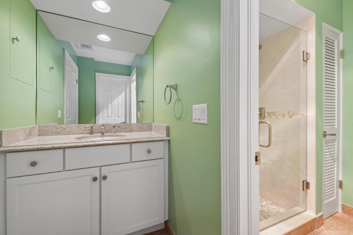 OCEAN HOUSE SOUTH ONE CONDO - Residential