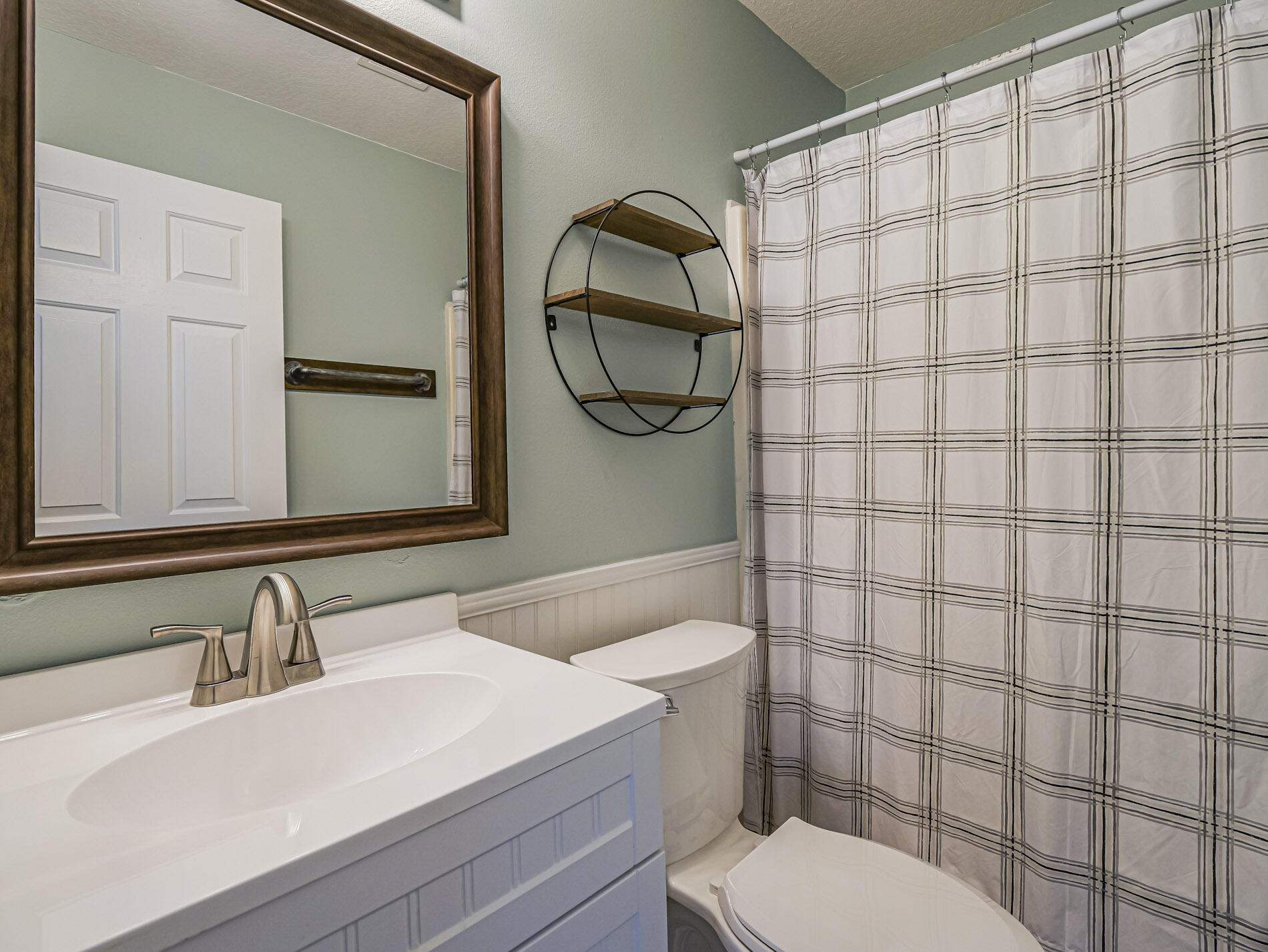 VERO BEACH HIGHLANDS UNIT 3 - Residential Lease
