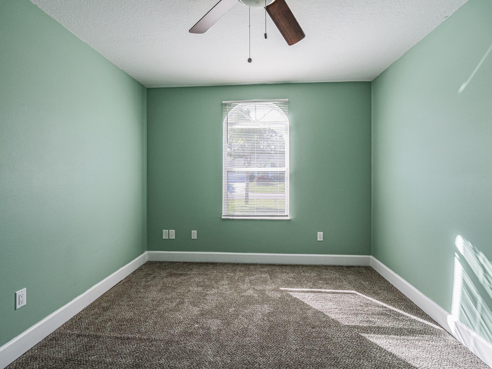 VERO BEACH HIGHLANDS UNIT 3 - Residential Lease
