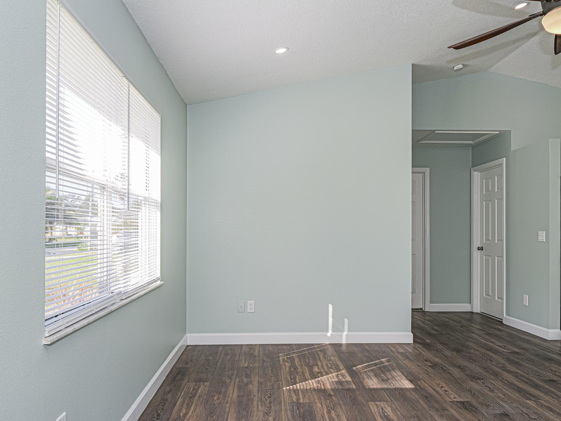 VERO BEACH HIGHLANDS UNIT 3 - Residential Lease