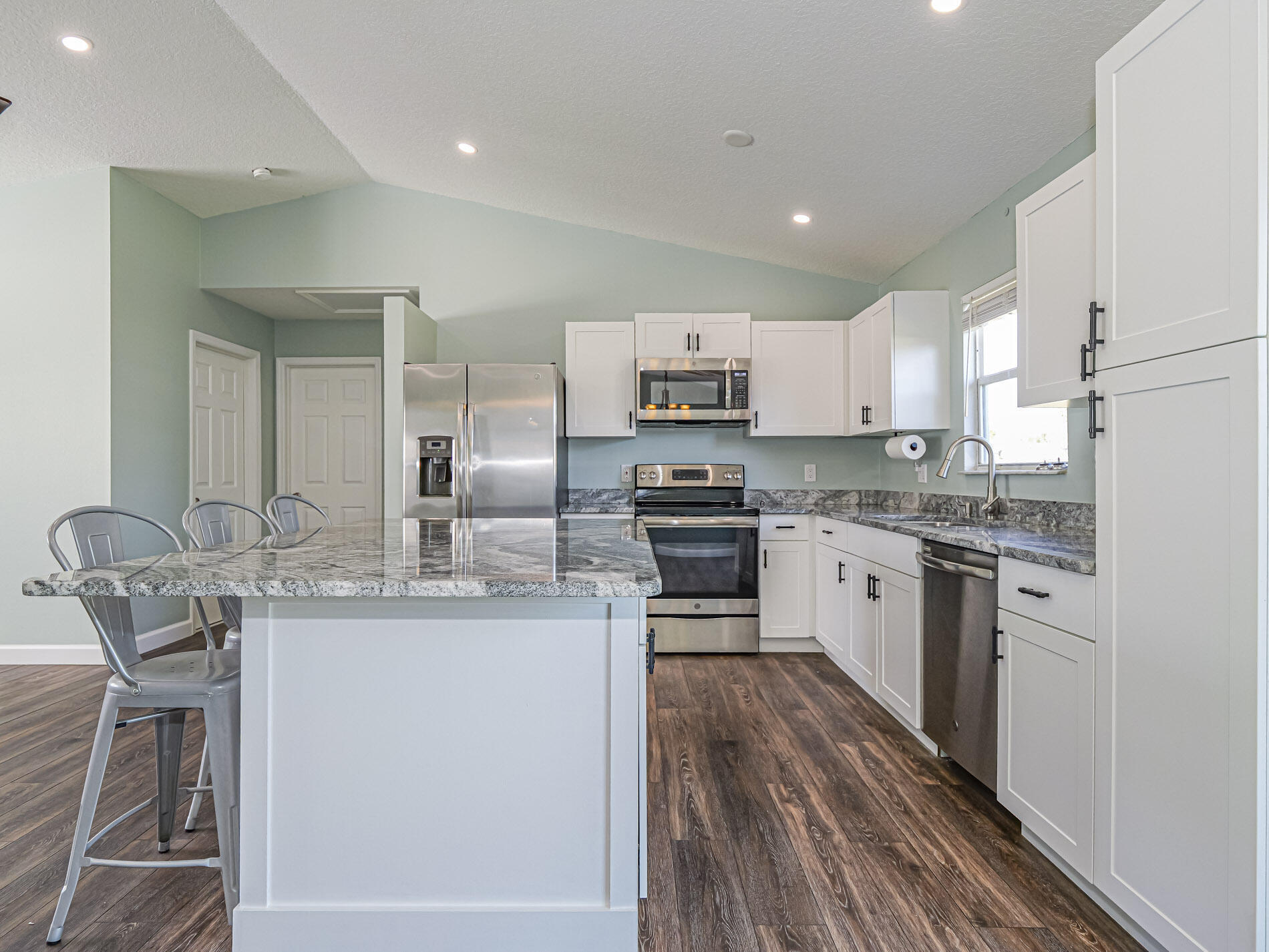 VERO BEACH HIGHLANDS UNIT 3 - Residential Lease