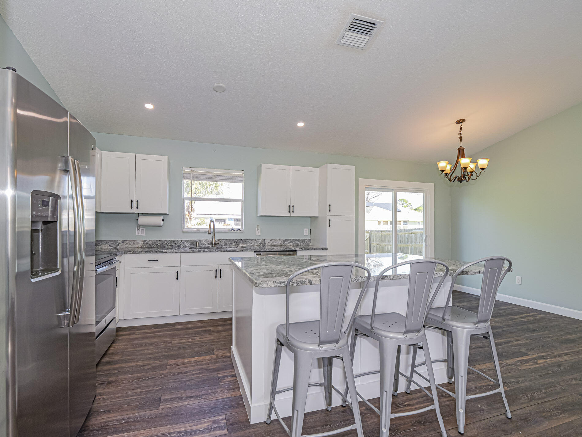 VERO BEACH HIGHLANDS UNIT 3 - Residential Lease