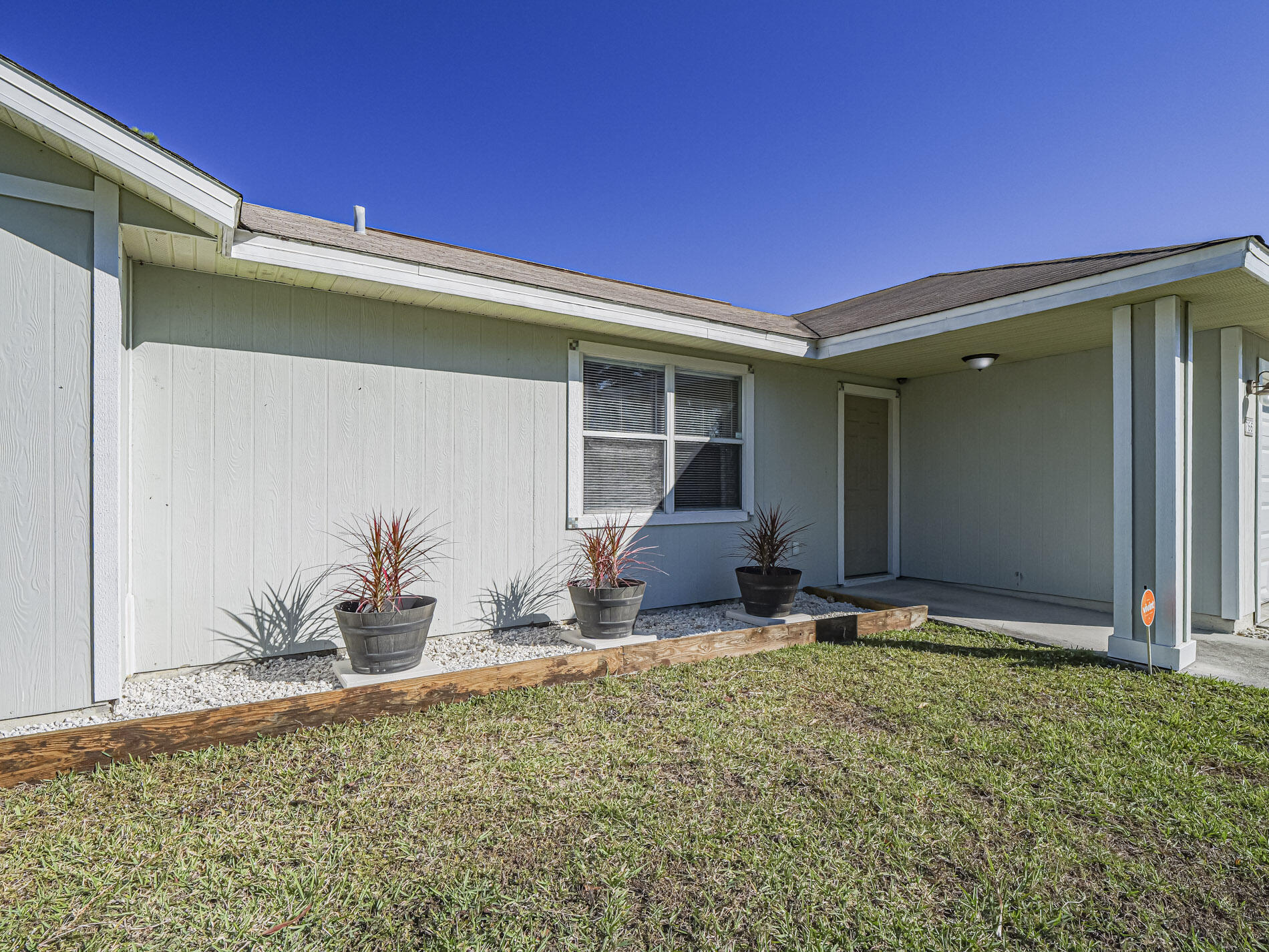 VERO BEACH HIGHLANDS UNIT 3 - Residential Lease