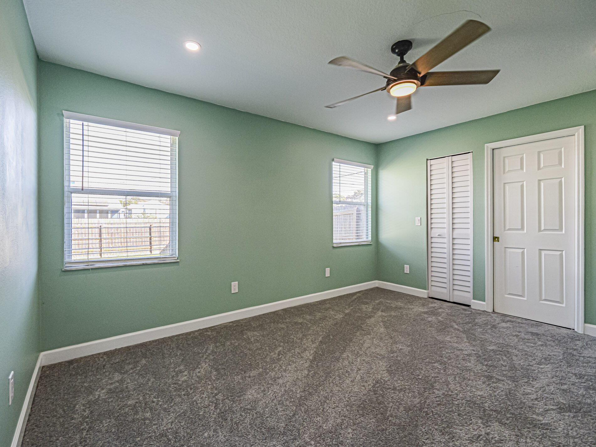 VERO BEACH HIGHLANDS UNIT 3 - Residential Lease