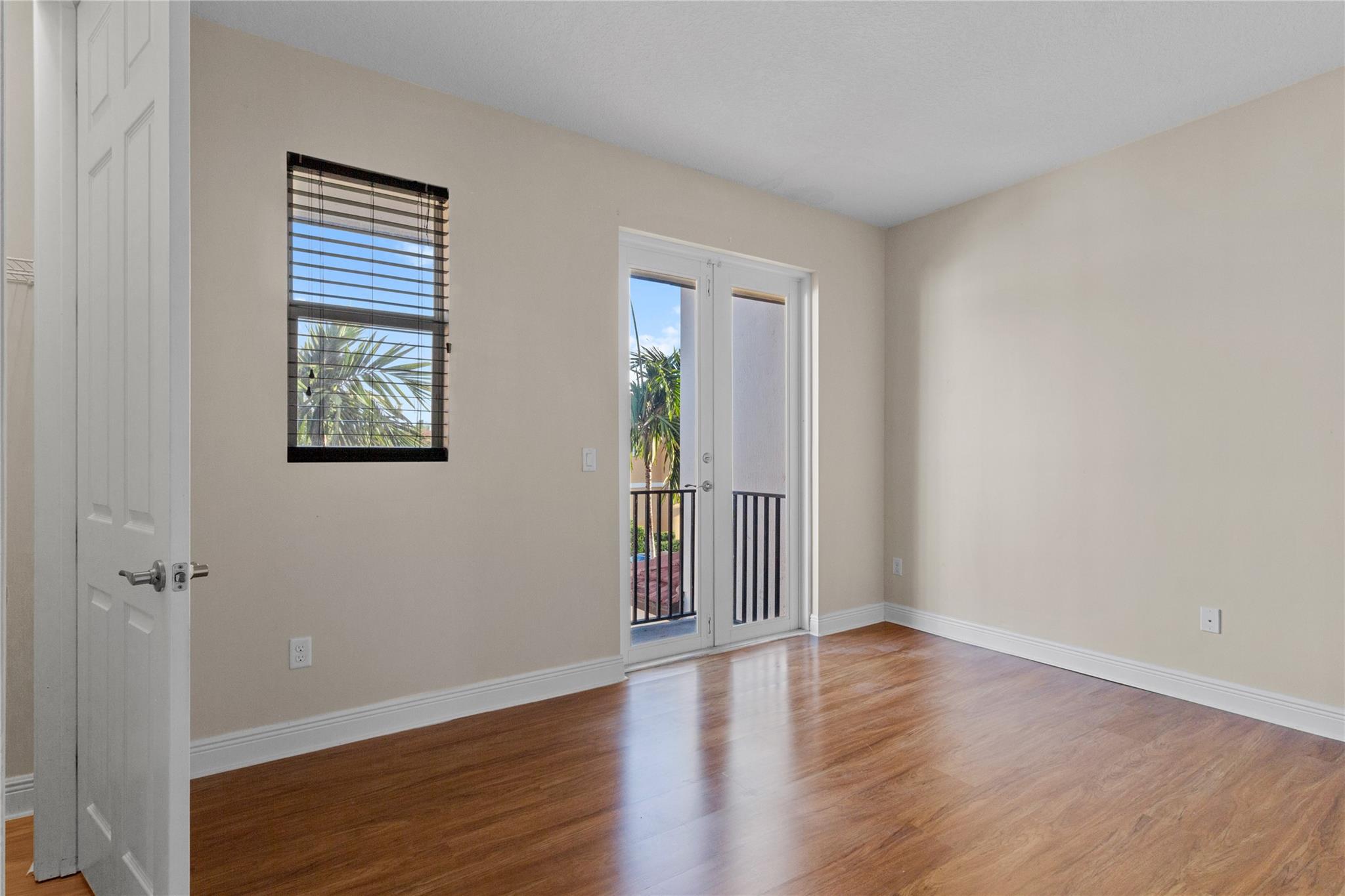 5150 HILLSBORO - Residential Lease