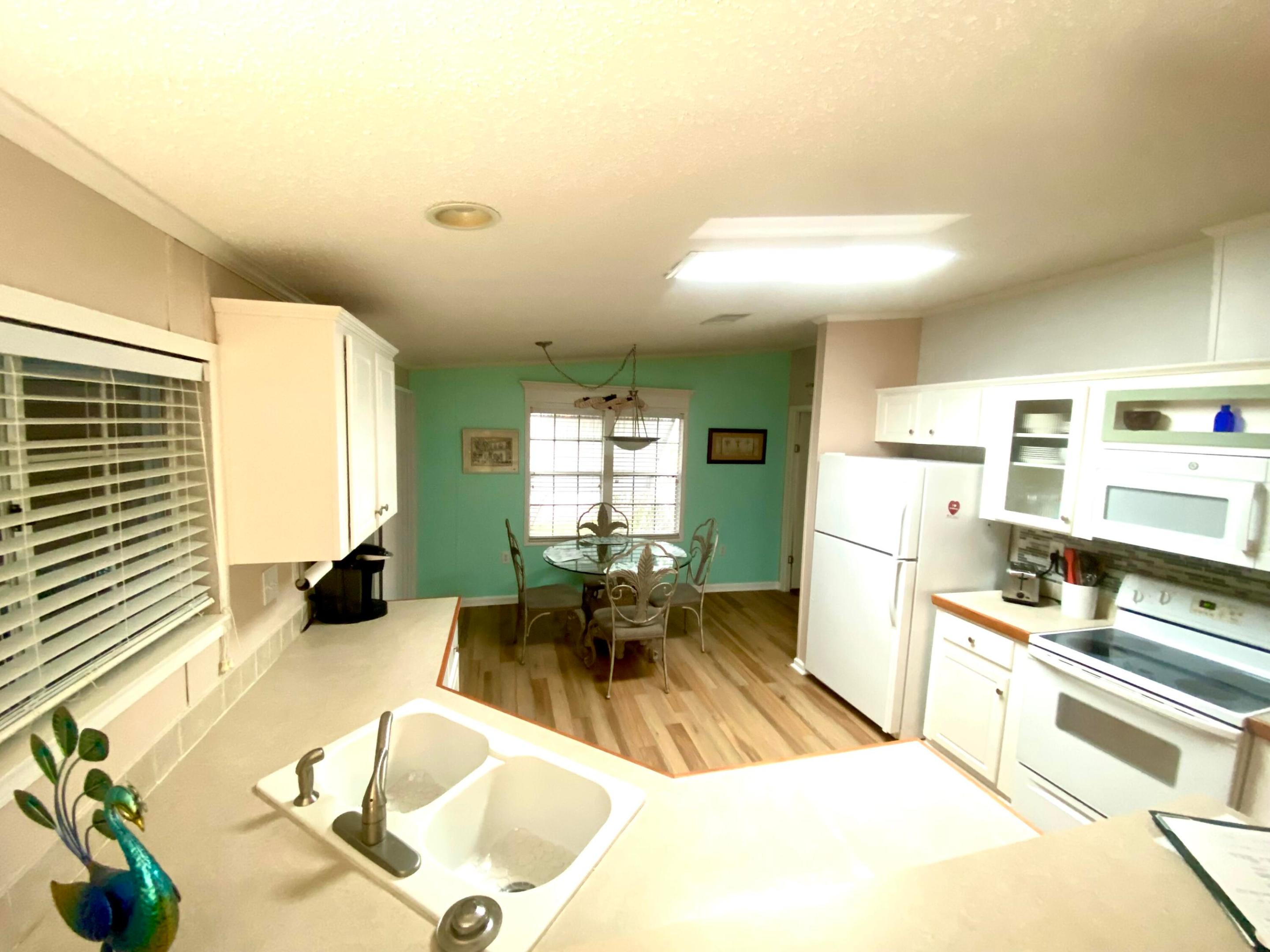 4307 SE Sweetwood Way