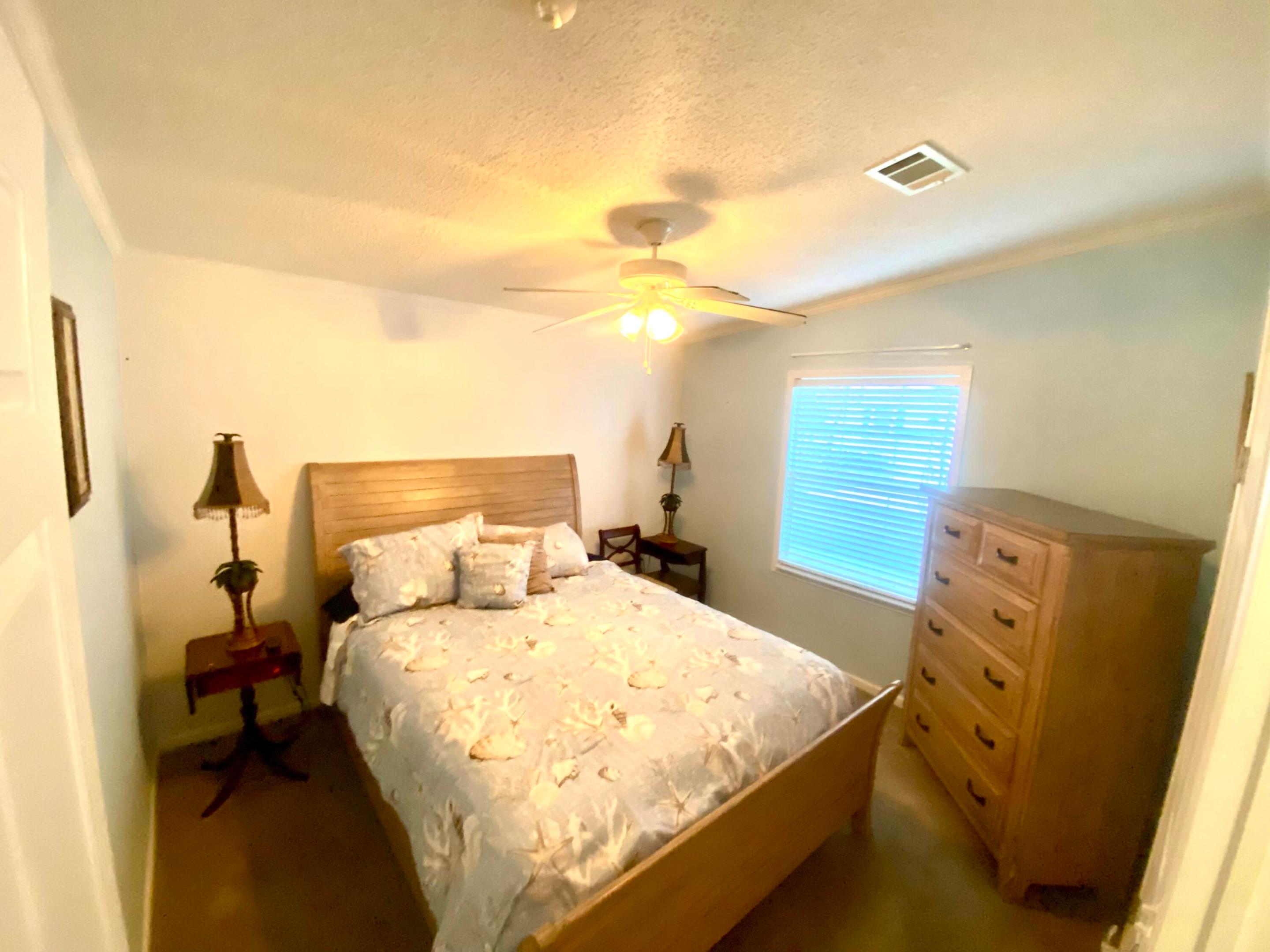 Pinelake Gardens & Estates - Residential