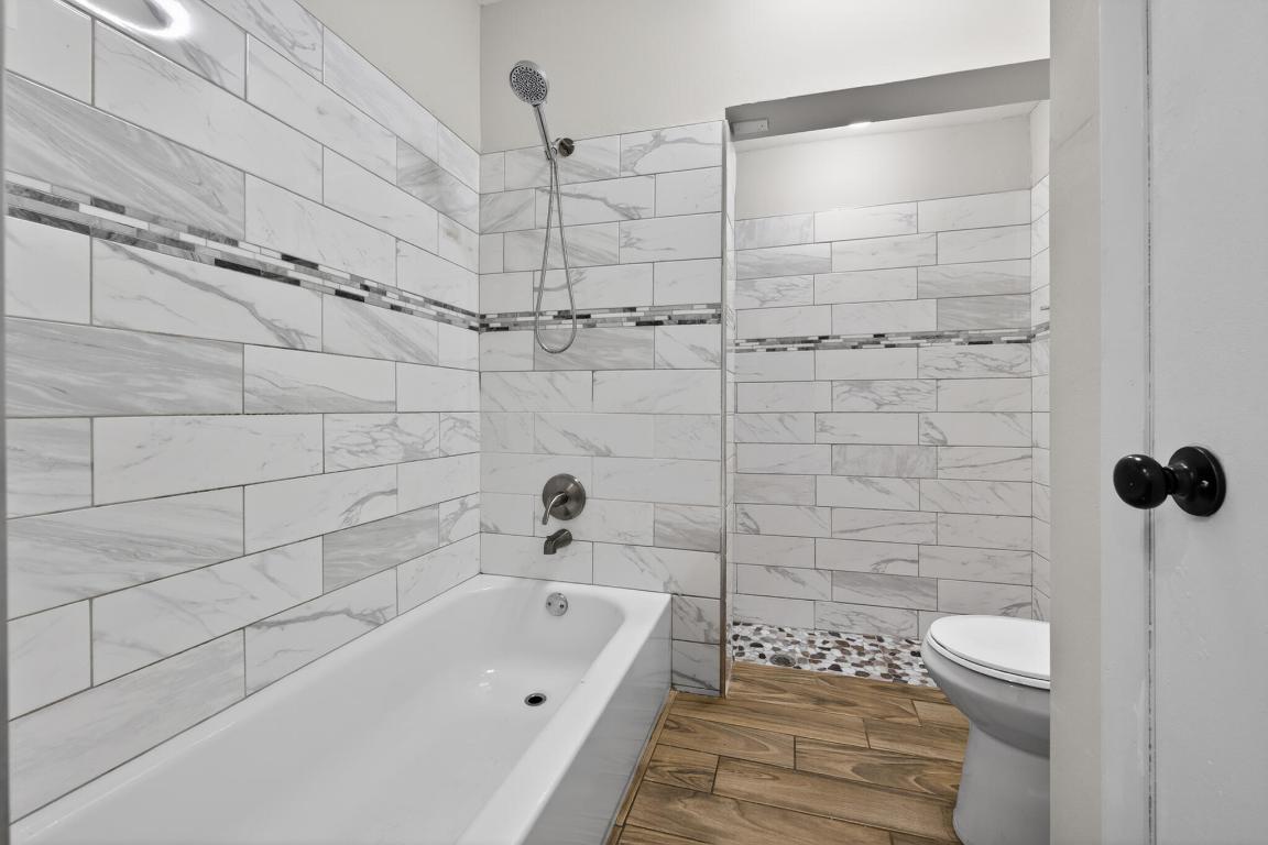 BEVERLY PARK - Residential