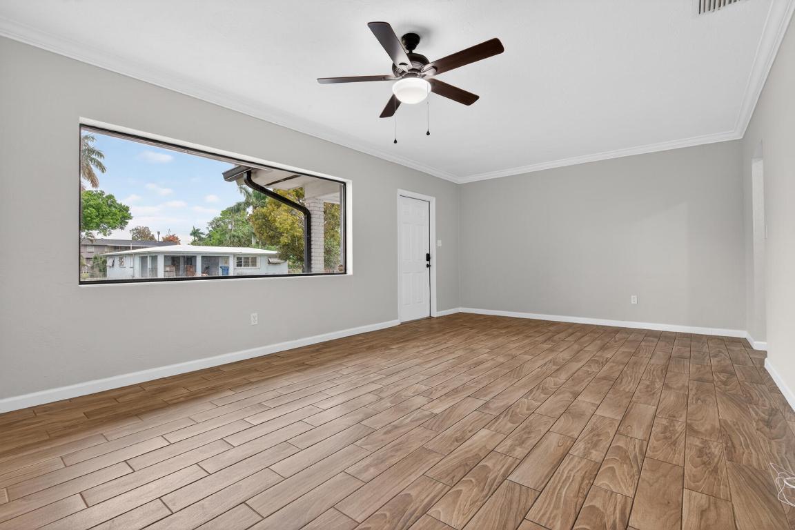 BEVERLY PARK - Residential