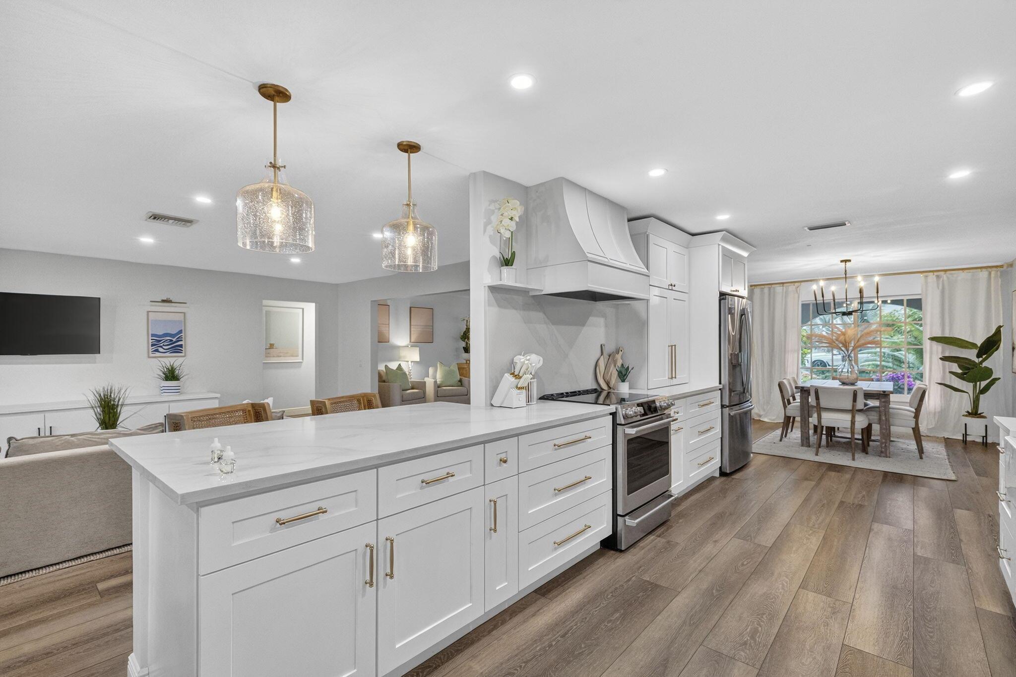 FOREST HILLS - Residential