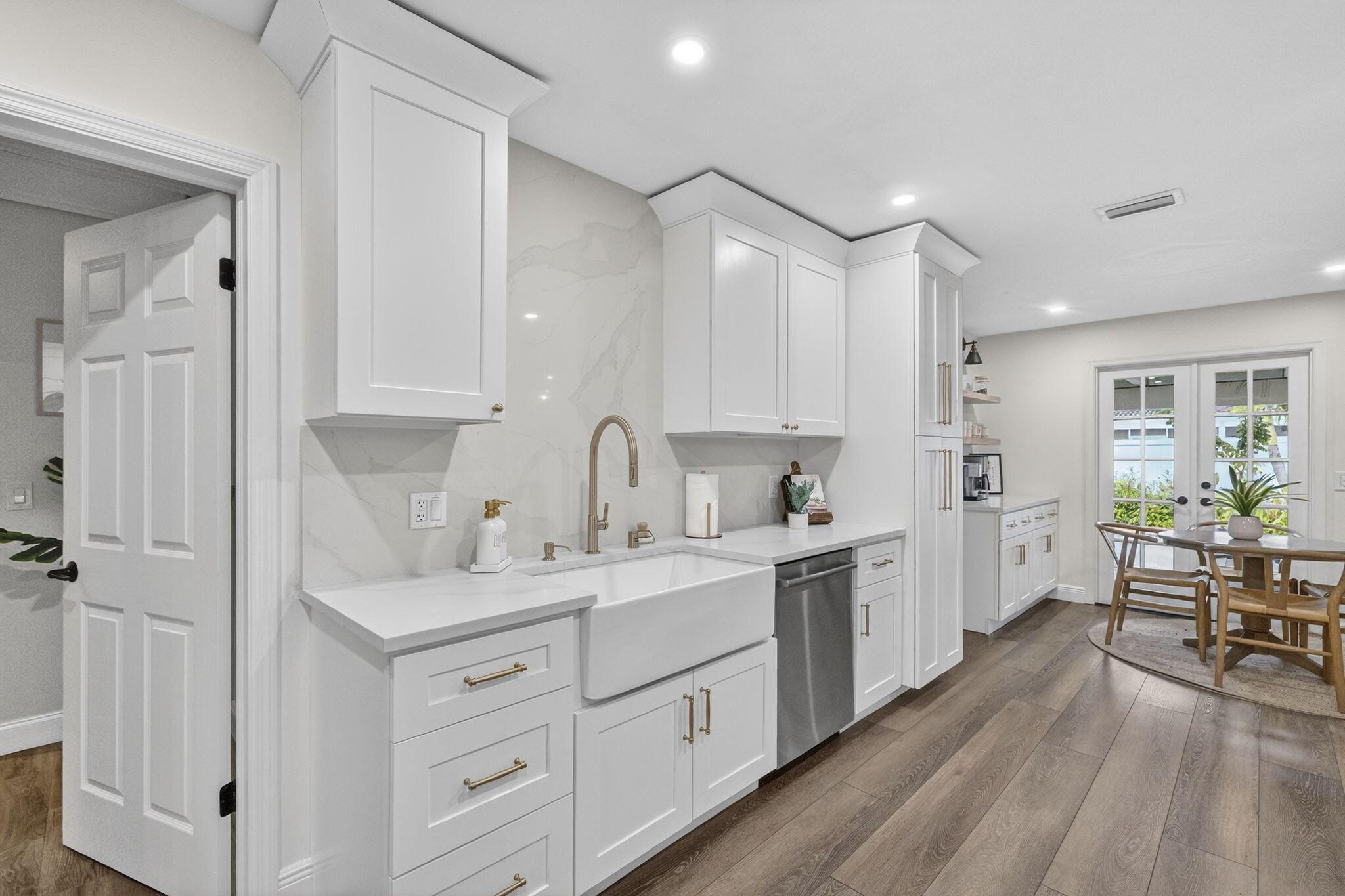 FOREST HILLS - Residential