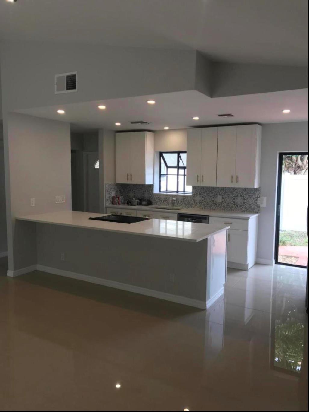 VILLAS DE LA COSTA CONDO - Residential Lease