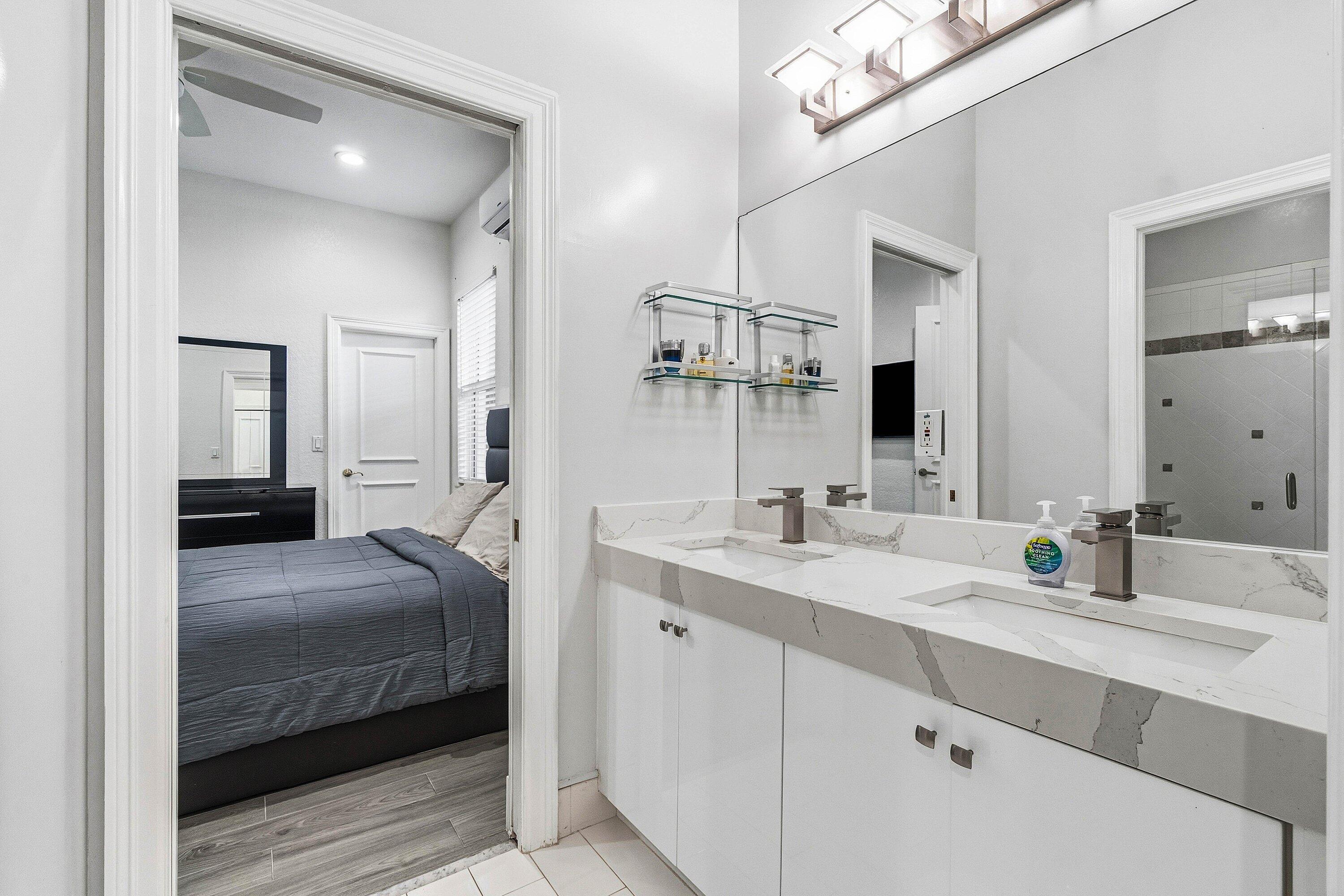 ONE THOUSAND NINE HUNDRED FIFTY YAMATO R - Residential Lease