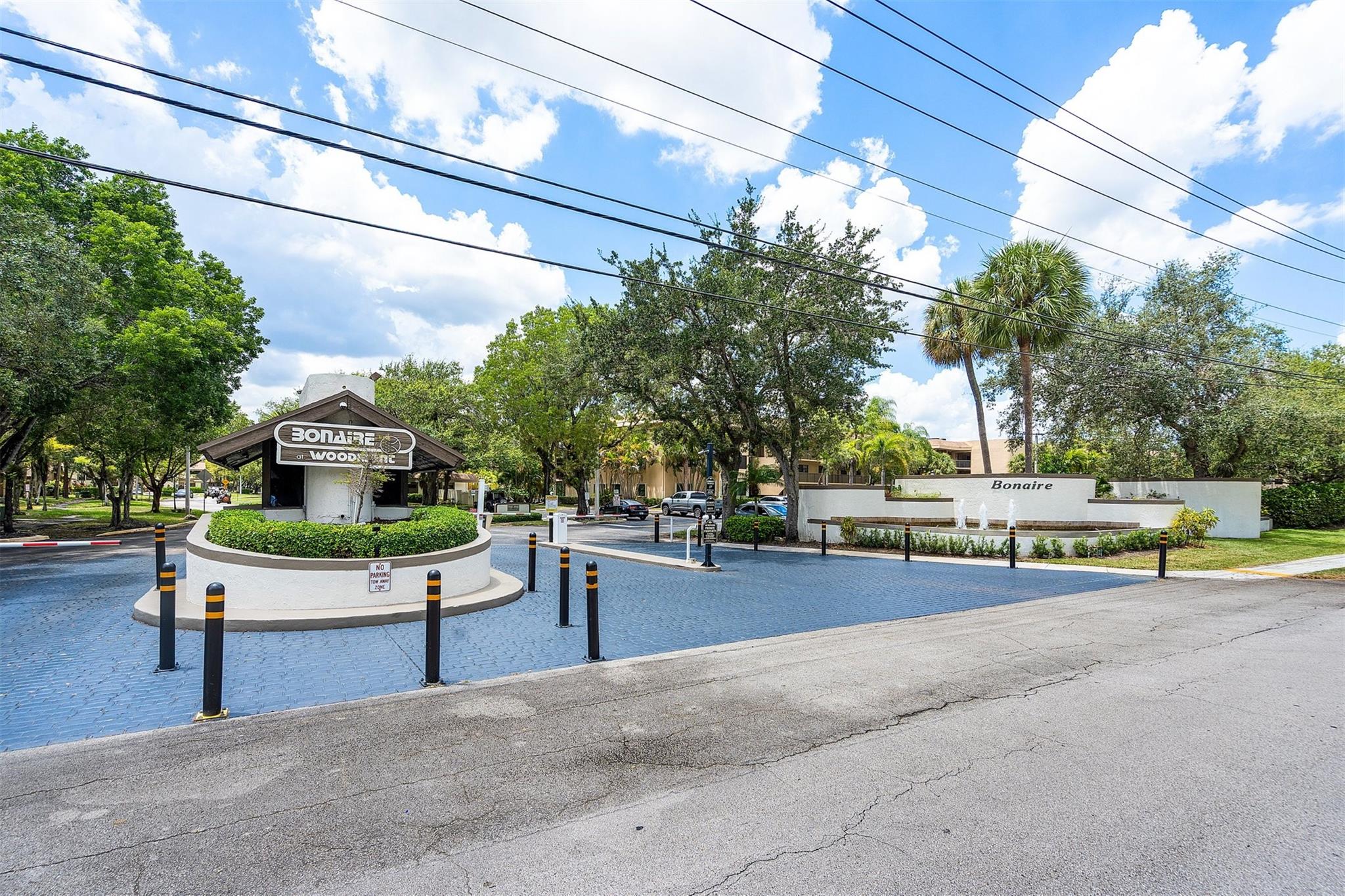 BONAIRE @ WOODMONT - Residential