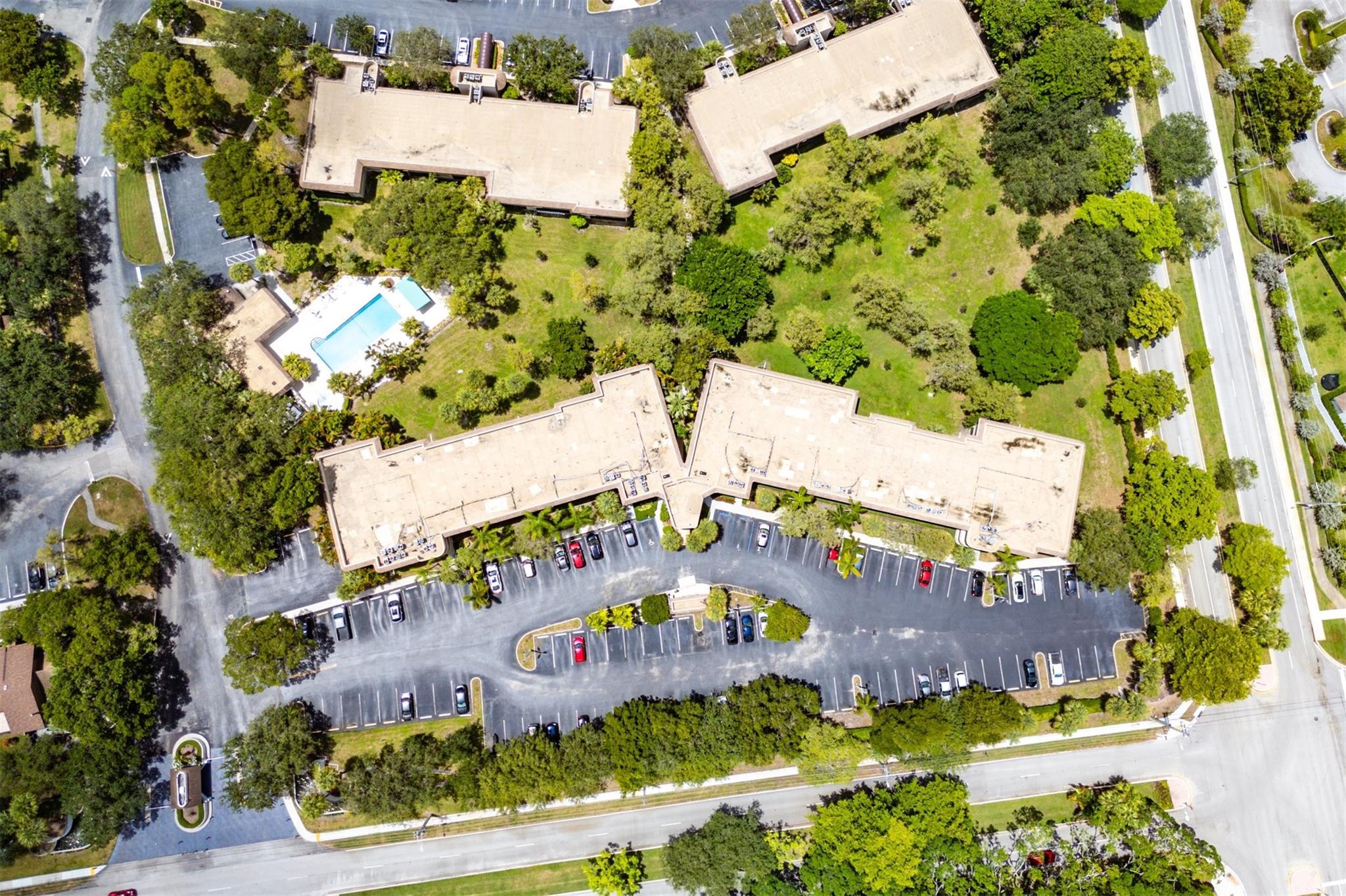 BONAIRE @ WOODMONT - Residential